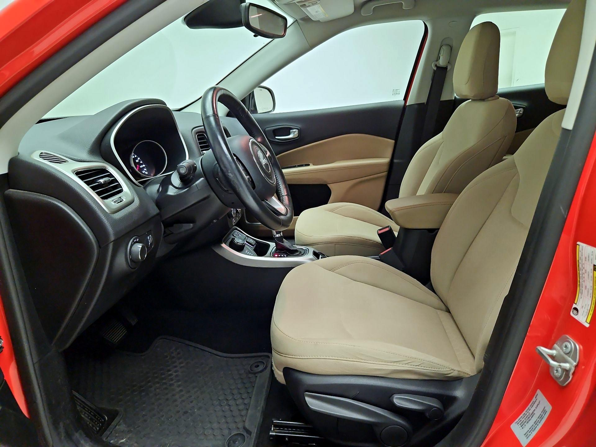 Thumbnail: 2017 Jeep Compass - 11