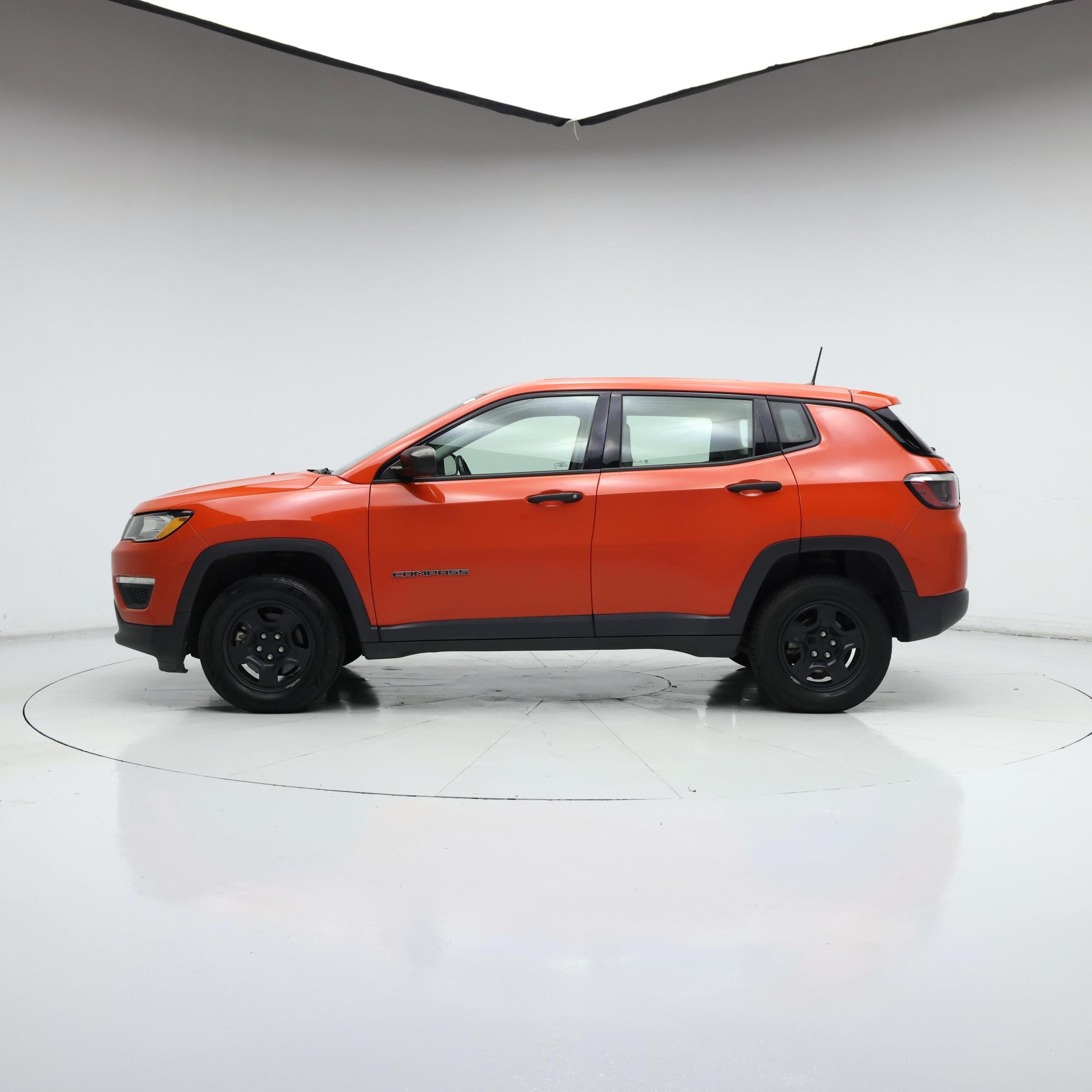 Thumbnail: 2017 Jeep Compass - 3