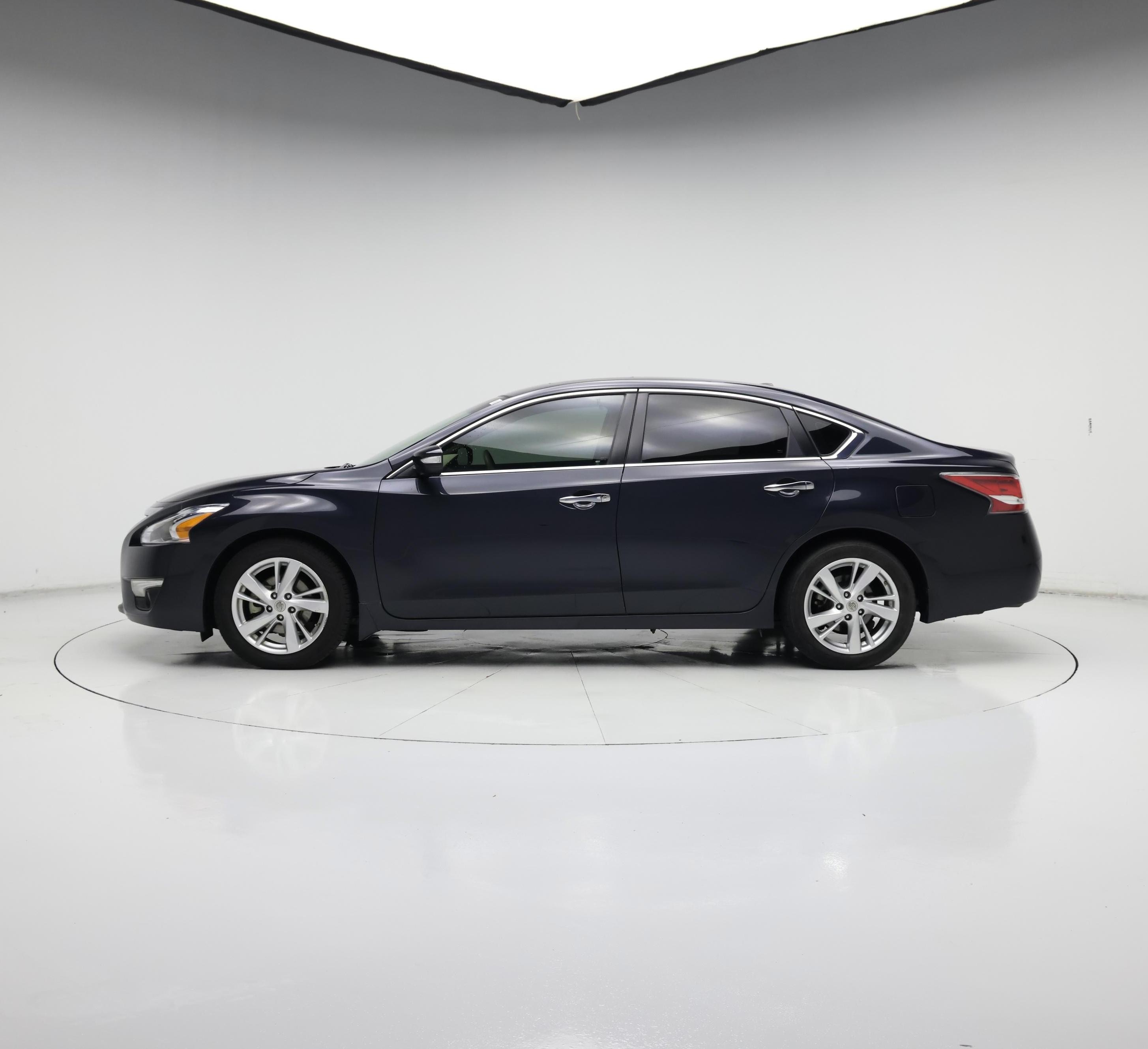 Thumbnail: 2015 Nissan Altima - 3