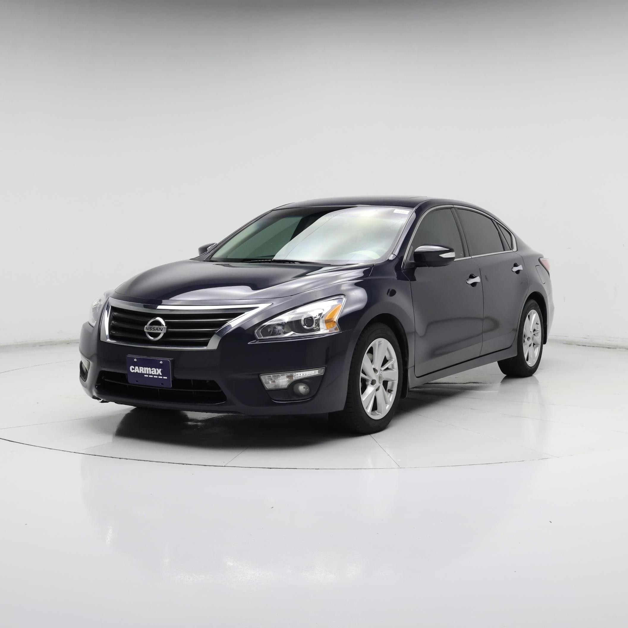 Thumbnail: 2015 Nissan Altima - 4