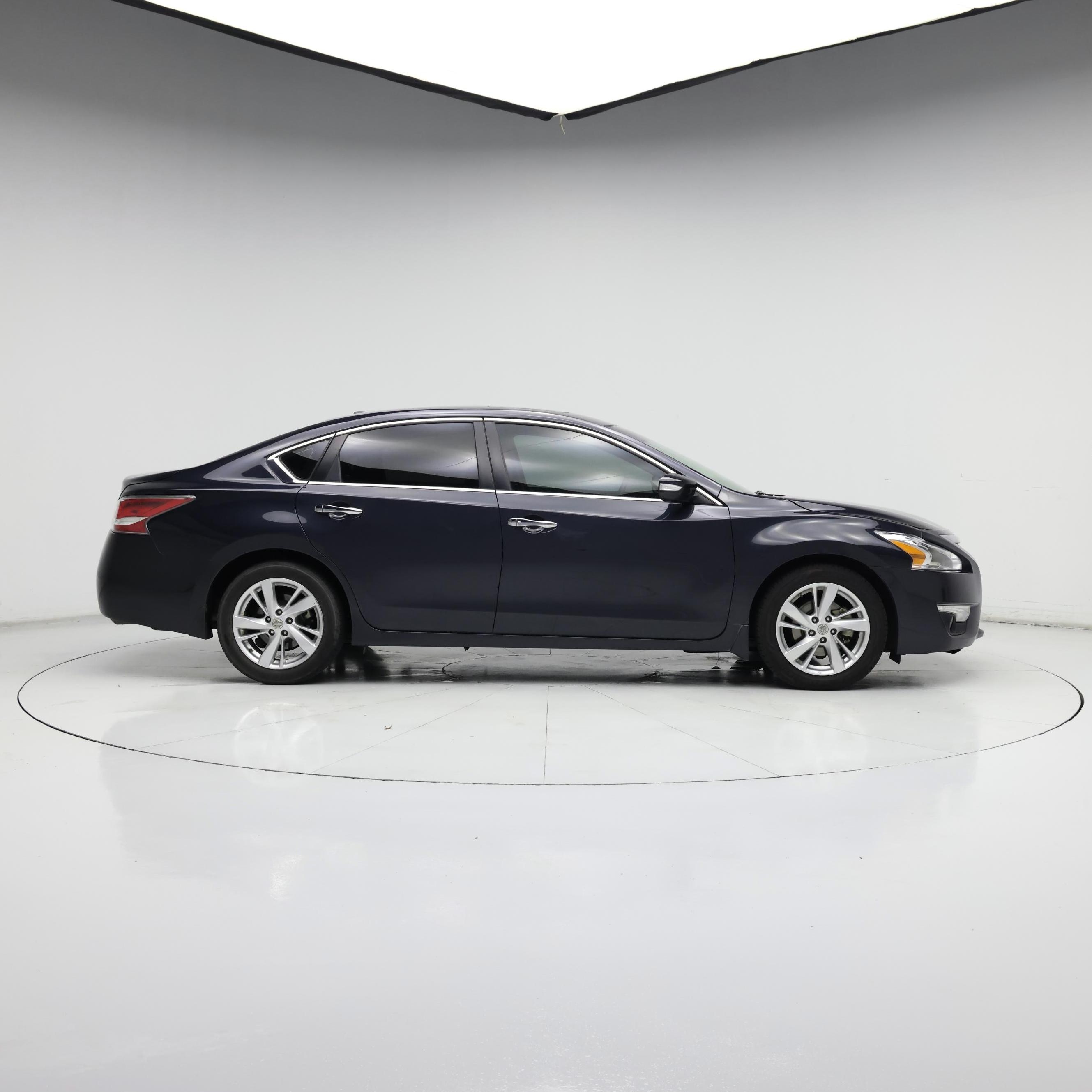 Thumbnail: 2015 Nissan Altima - 7