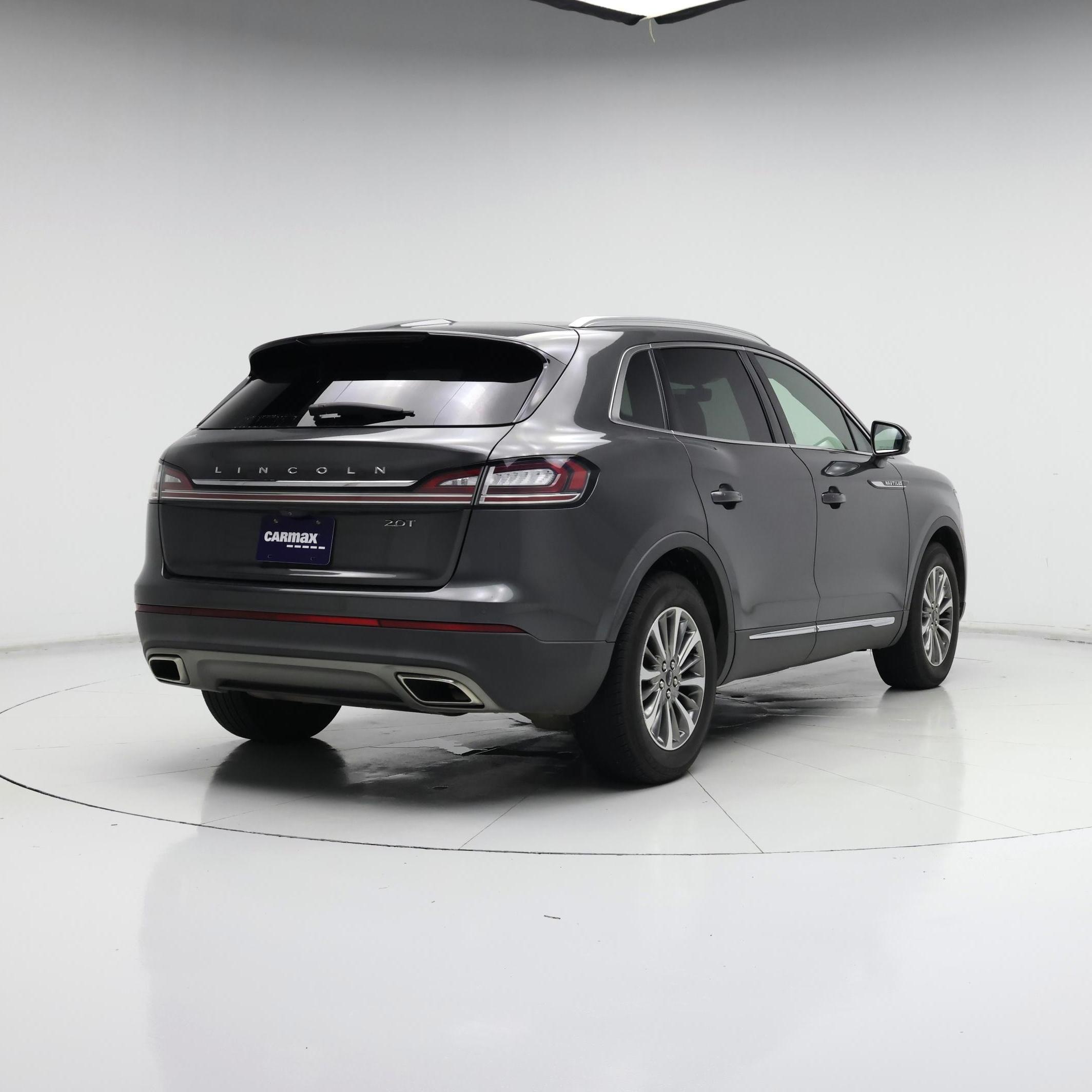 Thumbnail: 2019 Lincoln Nautilus - 8