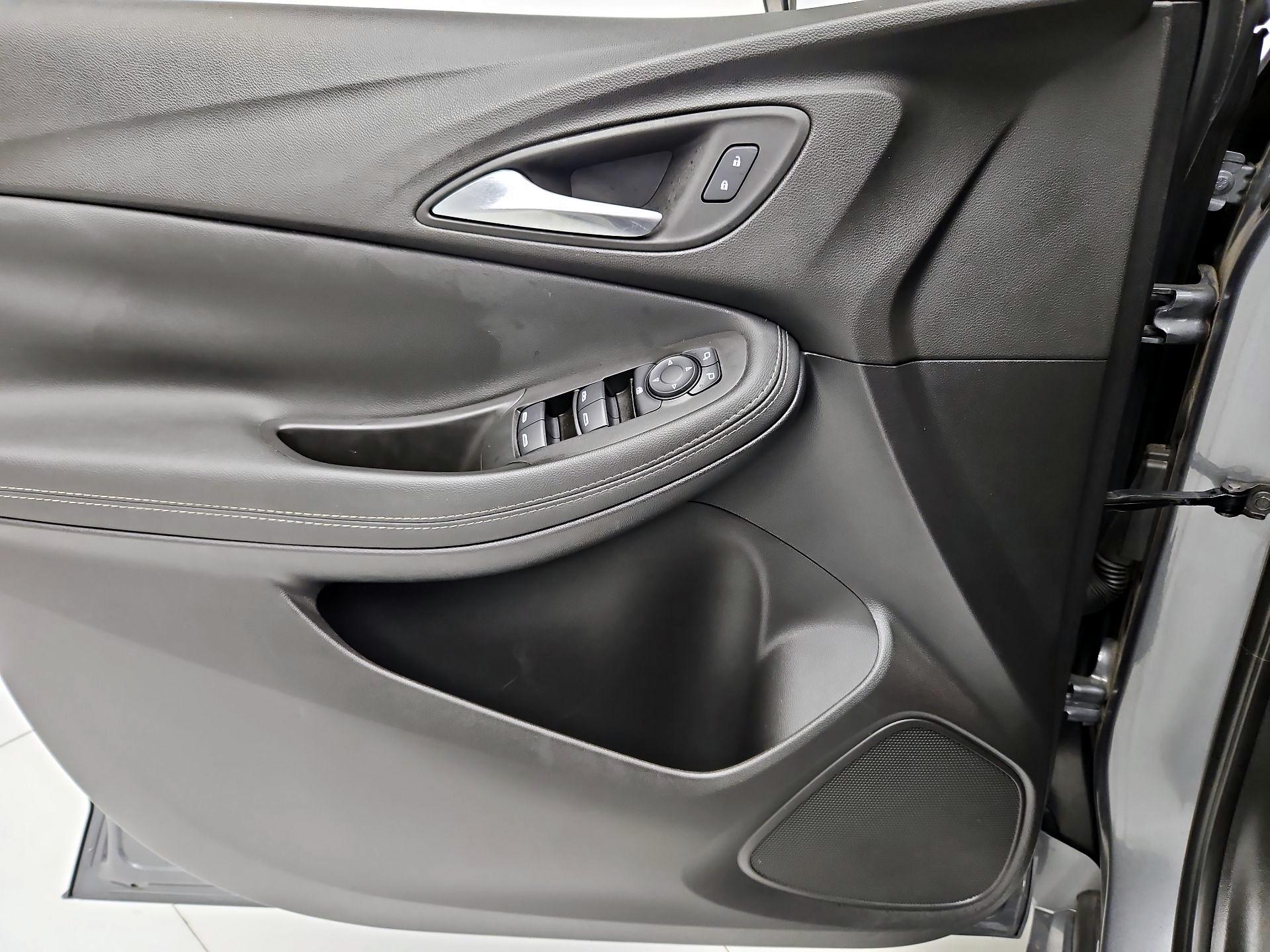 Thumbnail: 2021 Buick Encore GX - 12