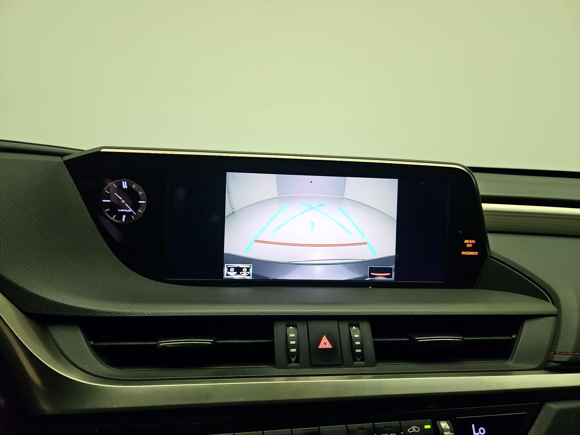 Thumbnail: 2019 Lexus ES - 14