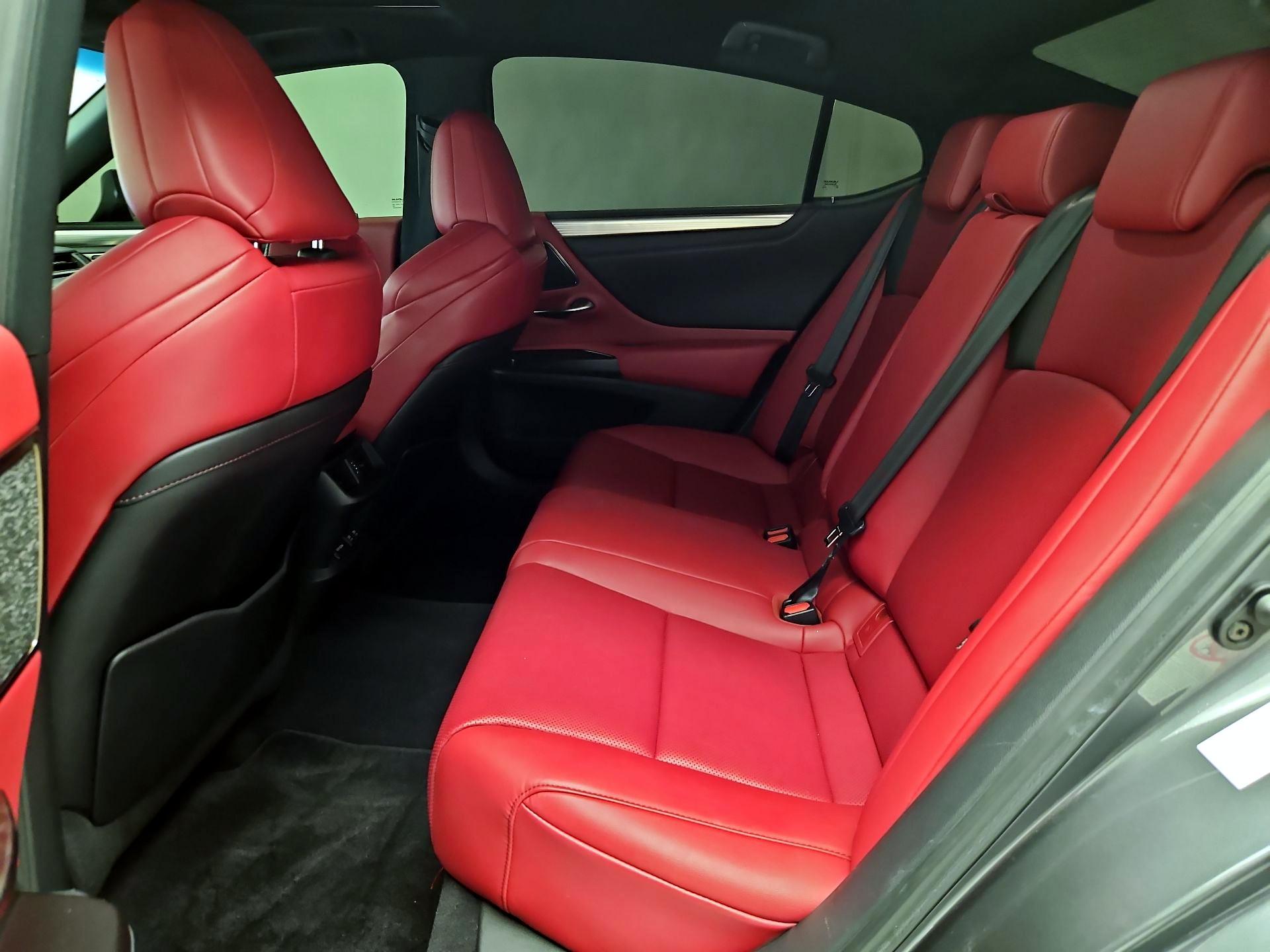 Thumbnail: 2019 Lexus ES - 18