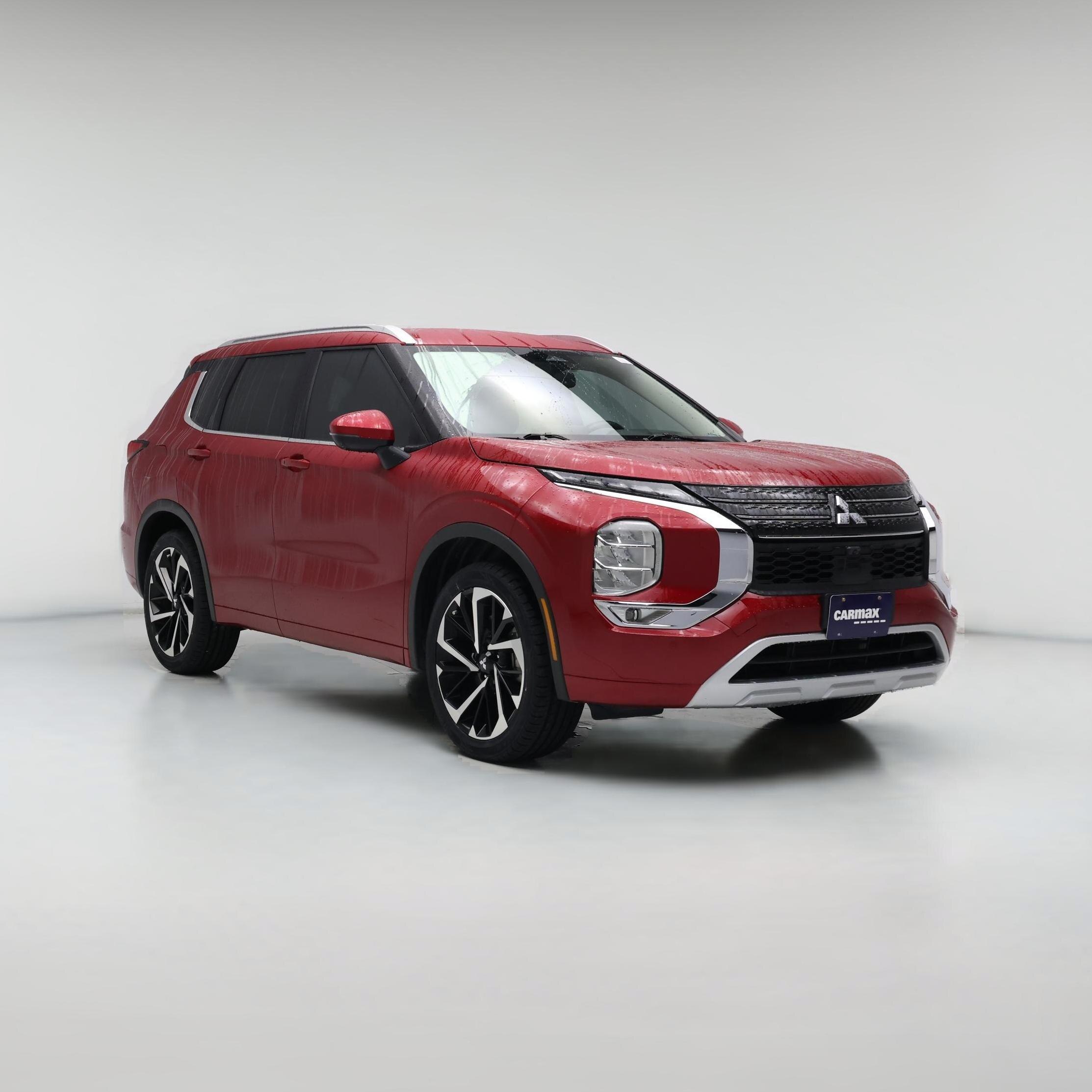 Thumbnail: 2022 Mitsubishi Outlander - 1