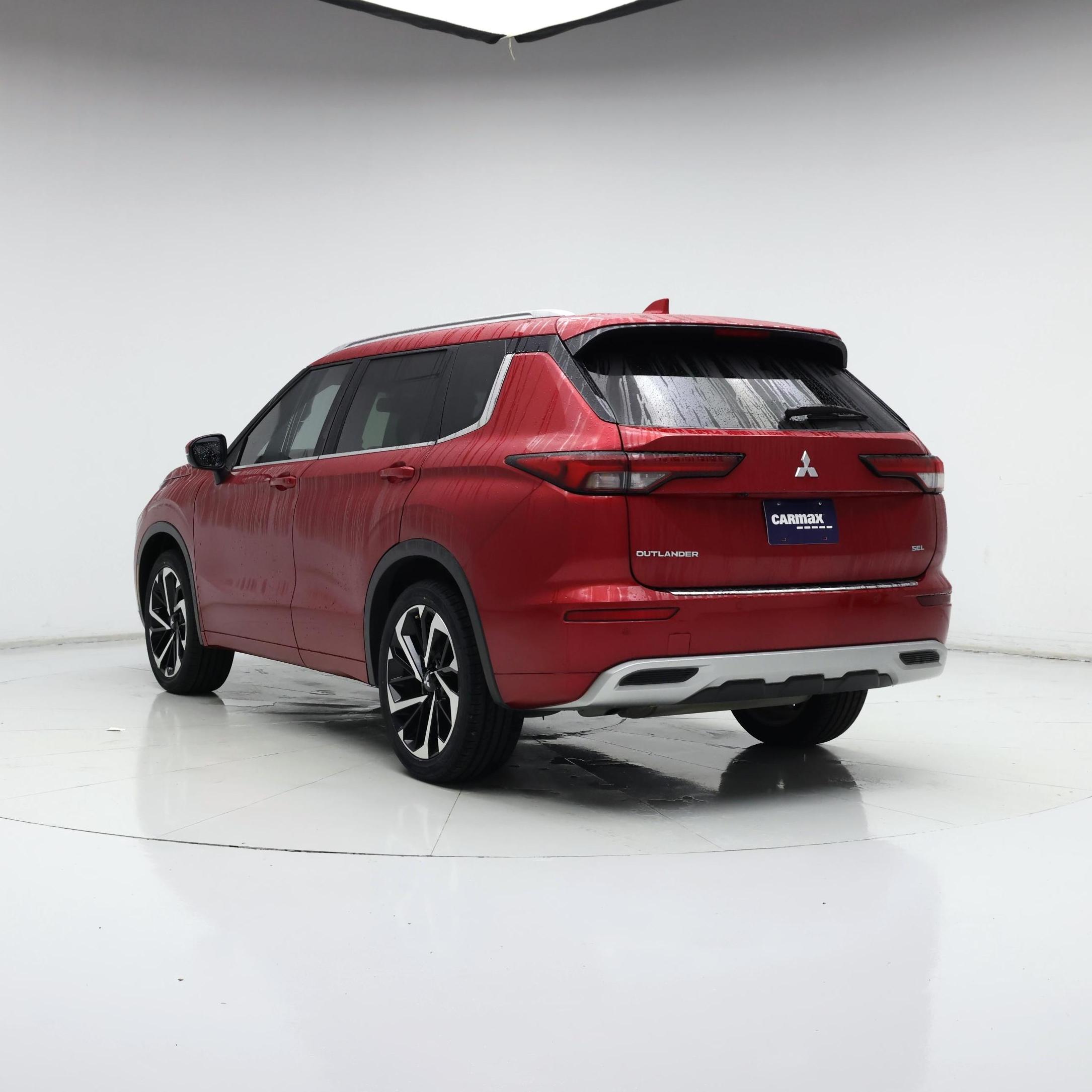 Thumbnail: 2022 Mitsubishi Outlander - 2