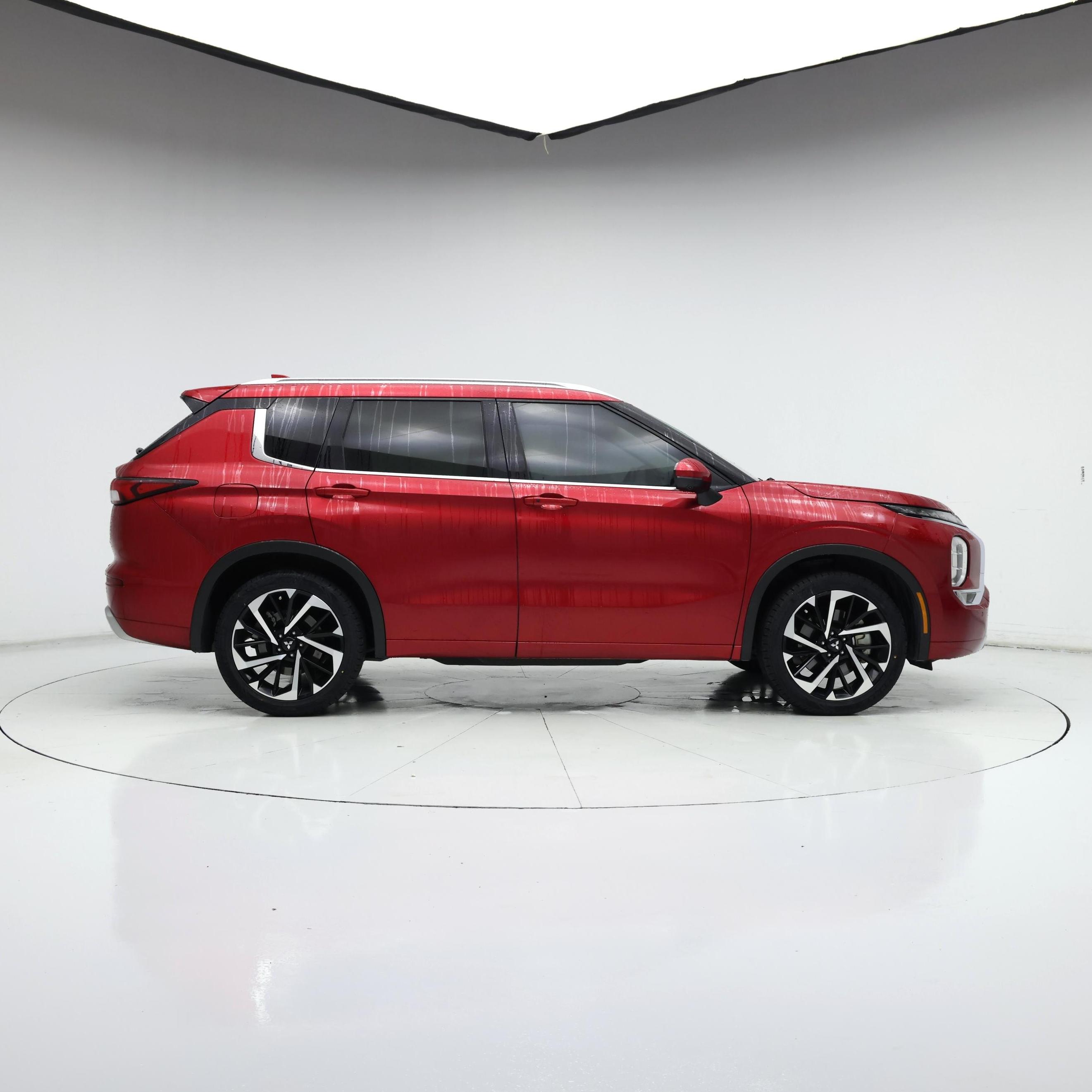 Thumbnail: 2022 Mitsubishi Outlander - 7