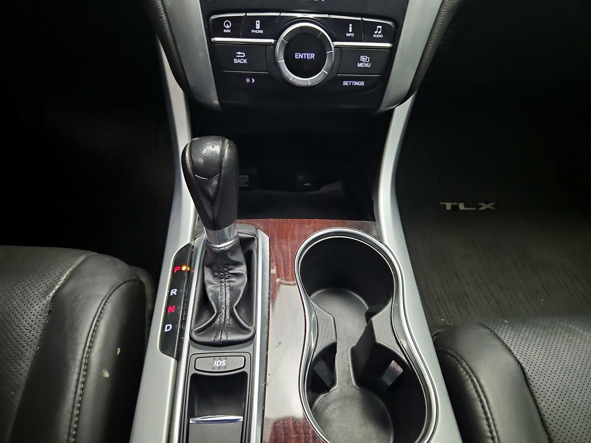 Thumbnail: 2017 Acura TLX - 16