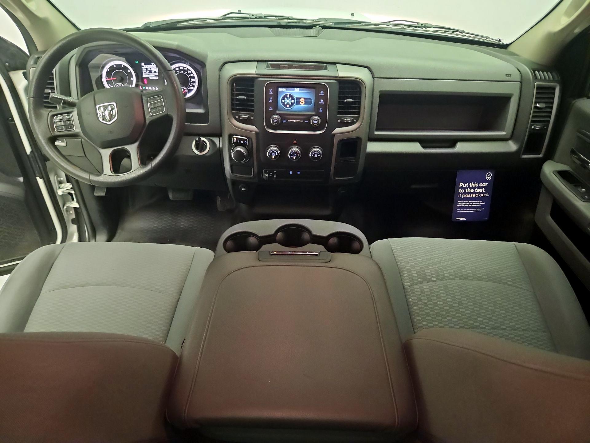 Thumbnail: 2020 RAM 1500 Classic - 9