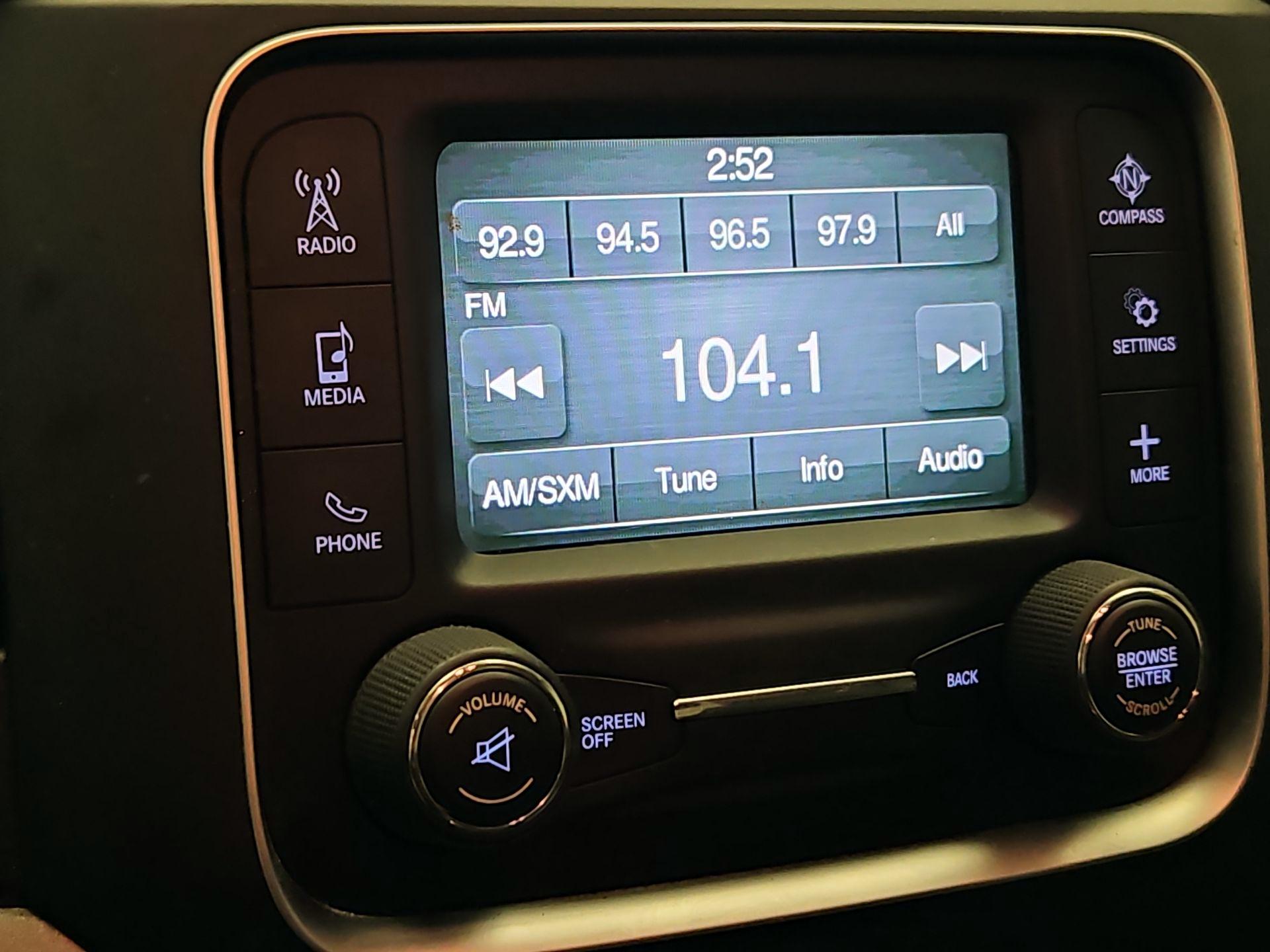 Thumbnail: 2020 RAM 1500 Classic - 15