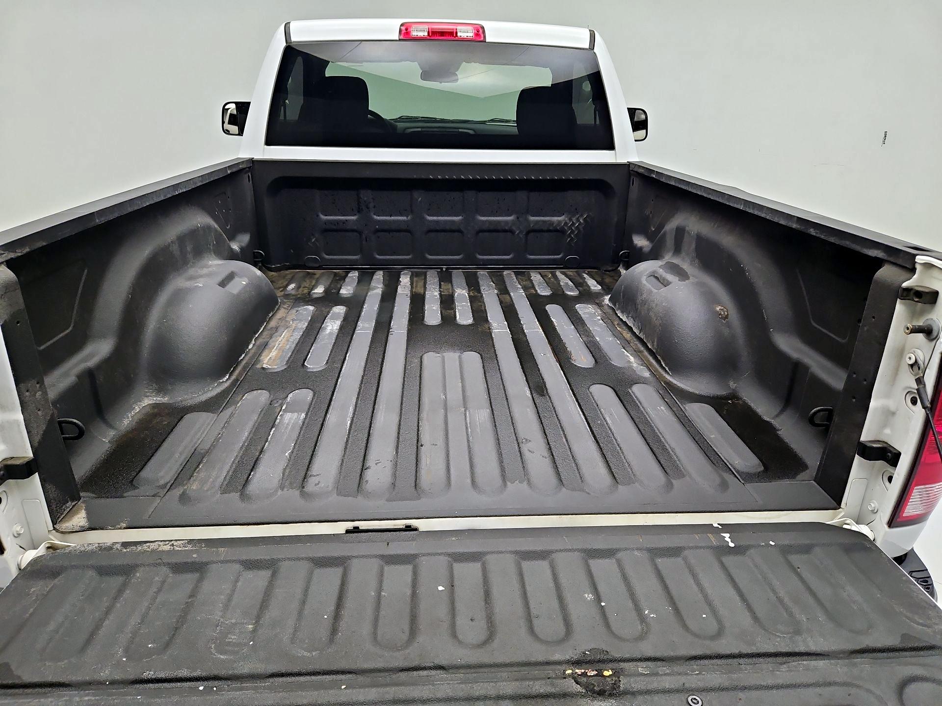 Thumbnail: 2020 RAM 1500 Classic - 19