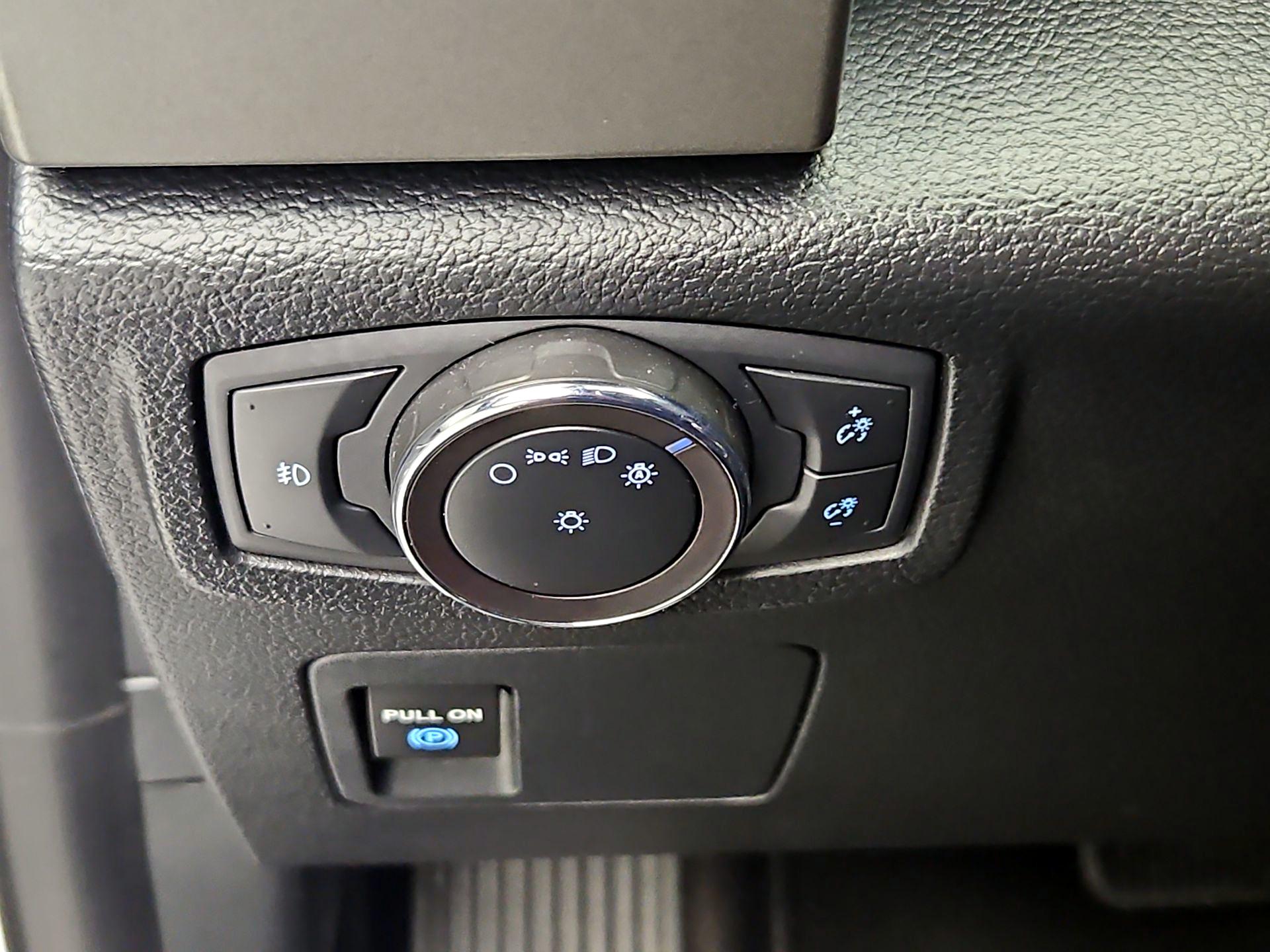 Thumbnail: 2019 Ford Expedition - 13