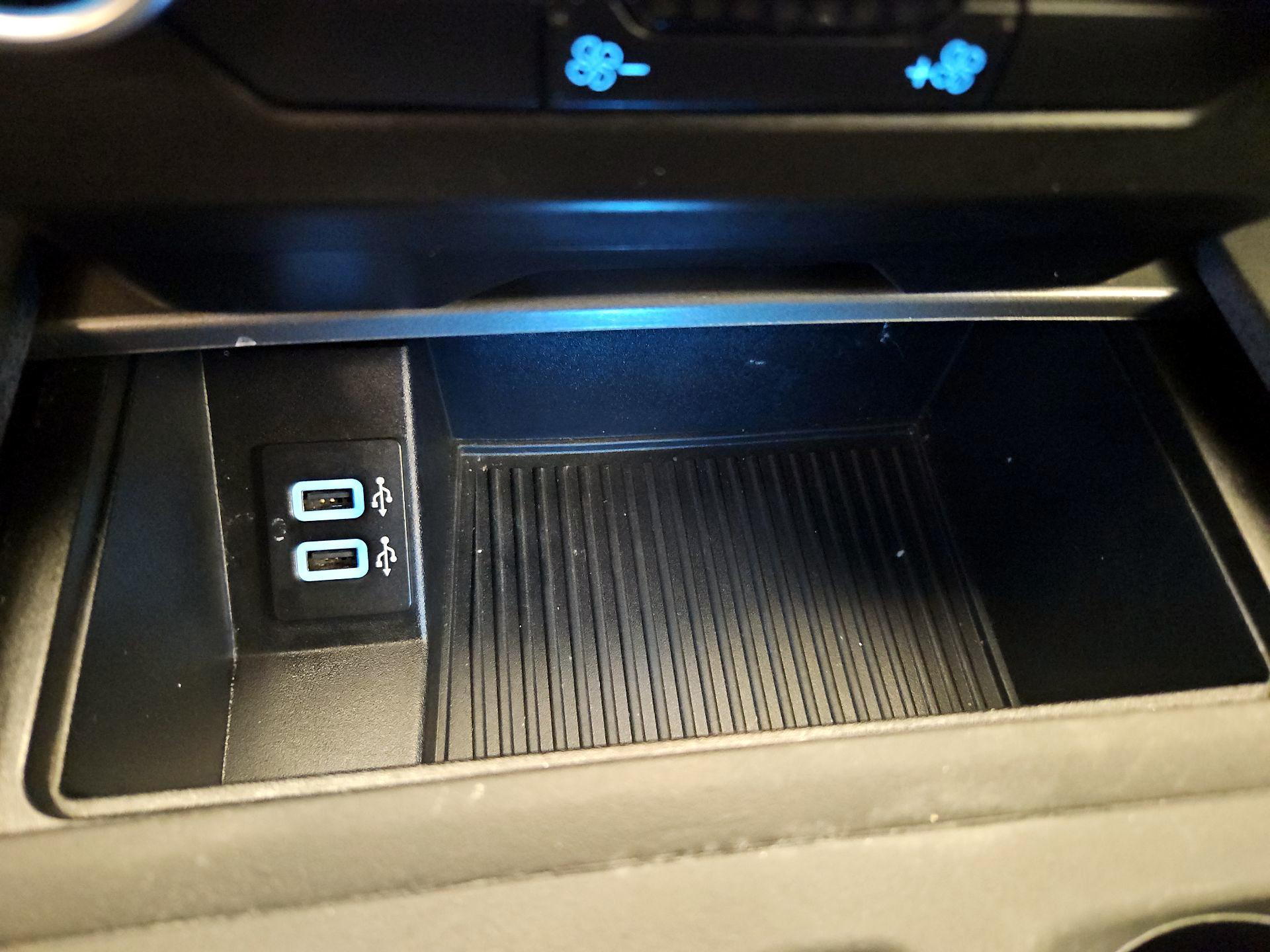 Thumbnail: 2019 Ford Expedition - 18