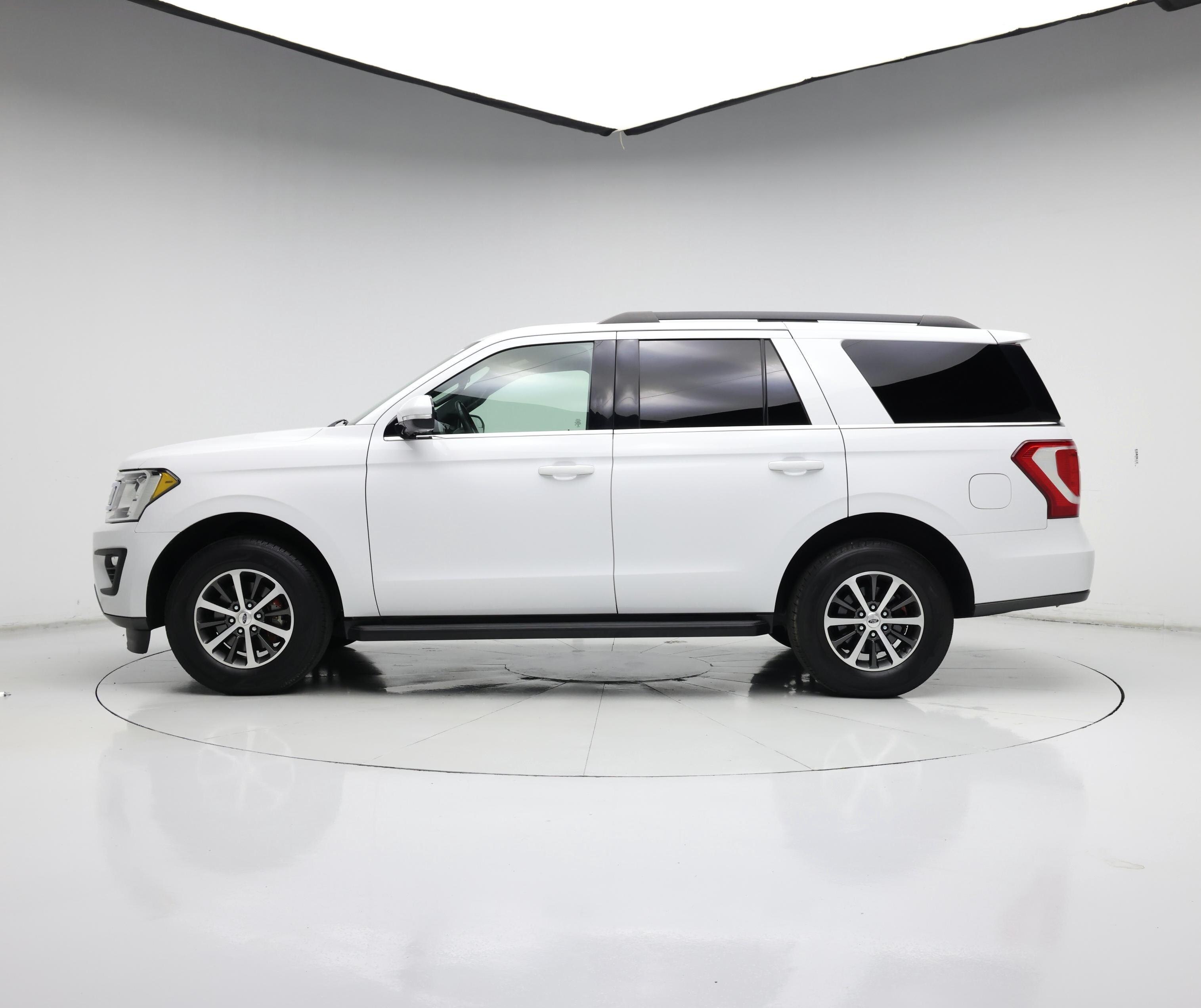 Thumbnail: 2019 Ford Expedition - 3