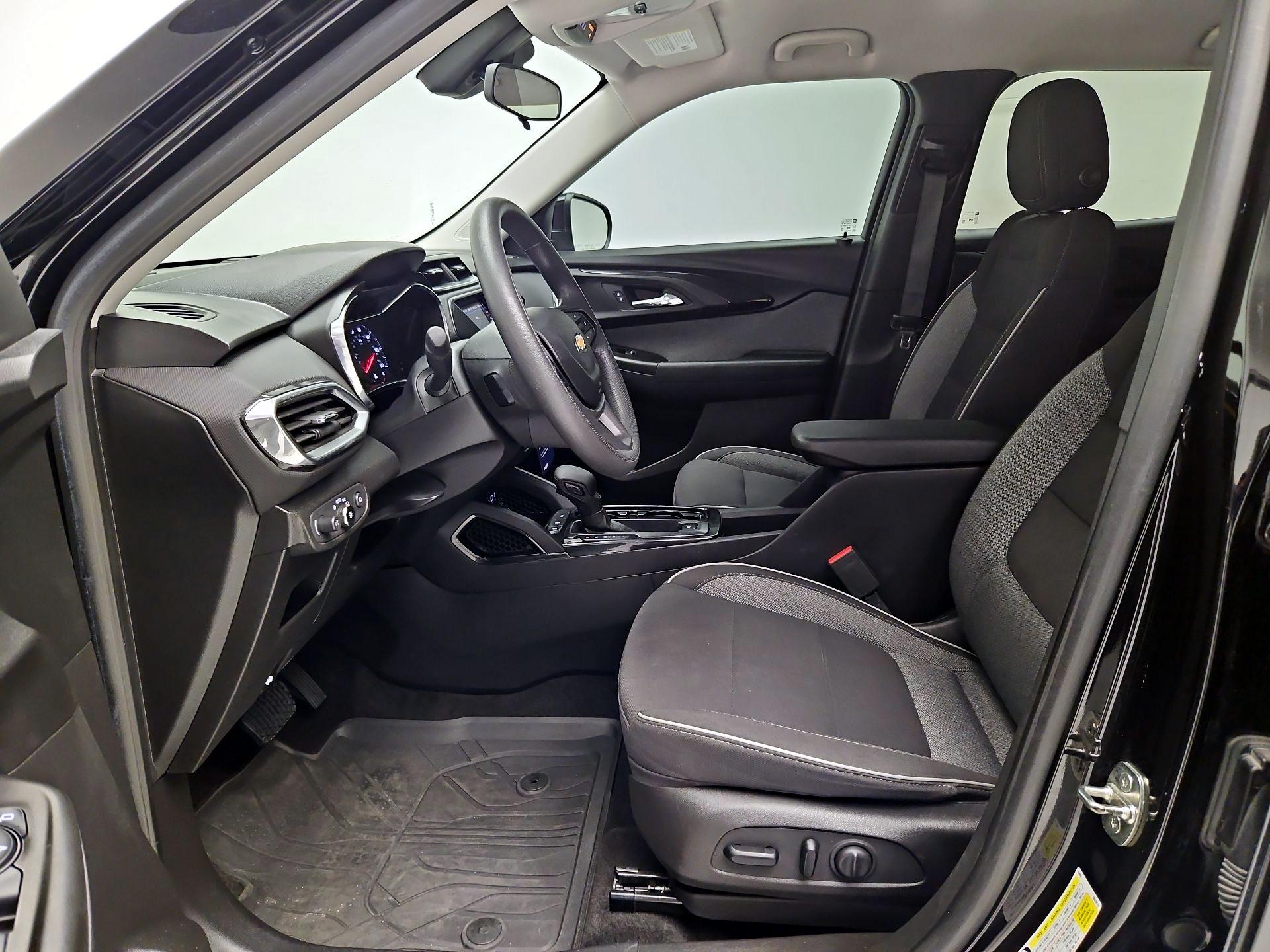 Thumbnail: 2023 Chevrolet TrailBlazer - 11