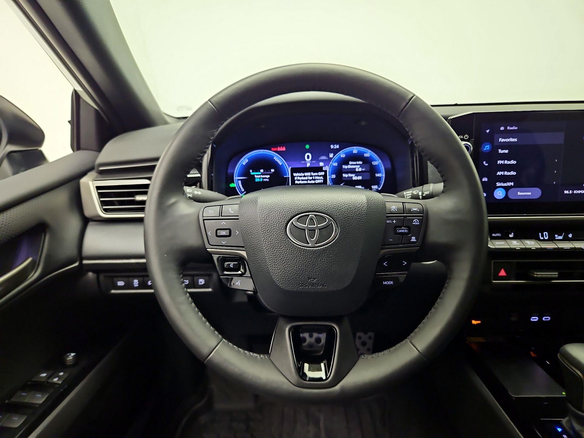 Thumbnail: 2025 Toyota Camry - 10