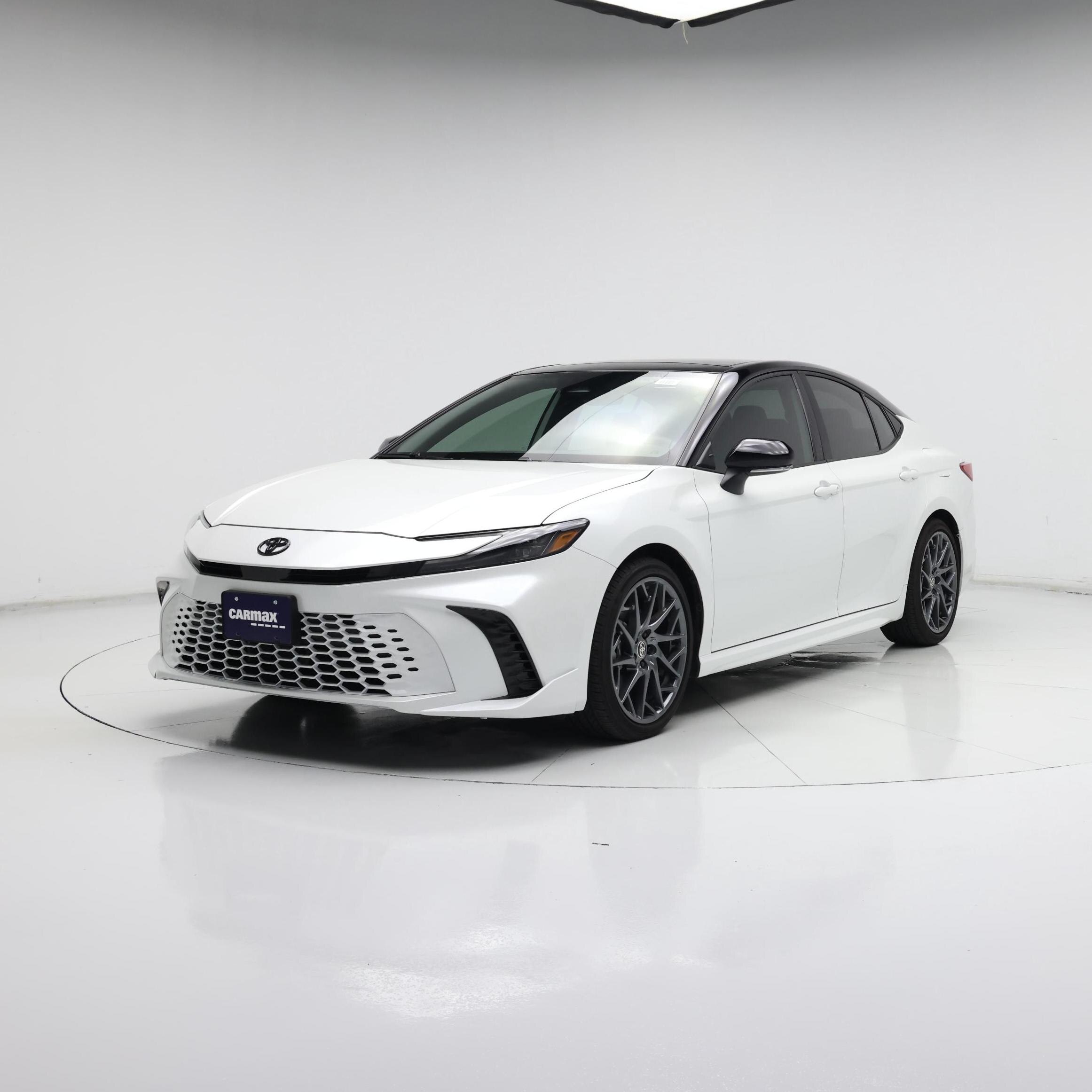 Thumbnail: 2025 Toyota Camry - 4
