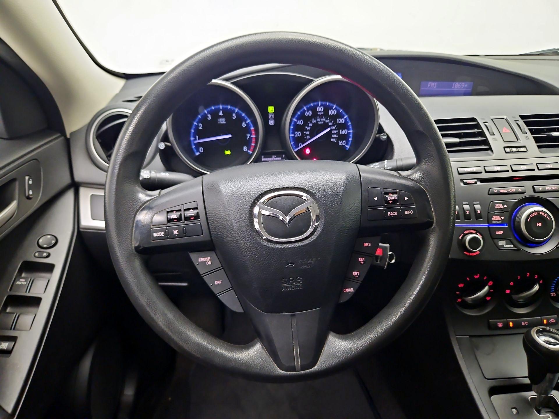Thumbnail: 2013 Mazda Mazda3 - 10