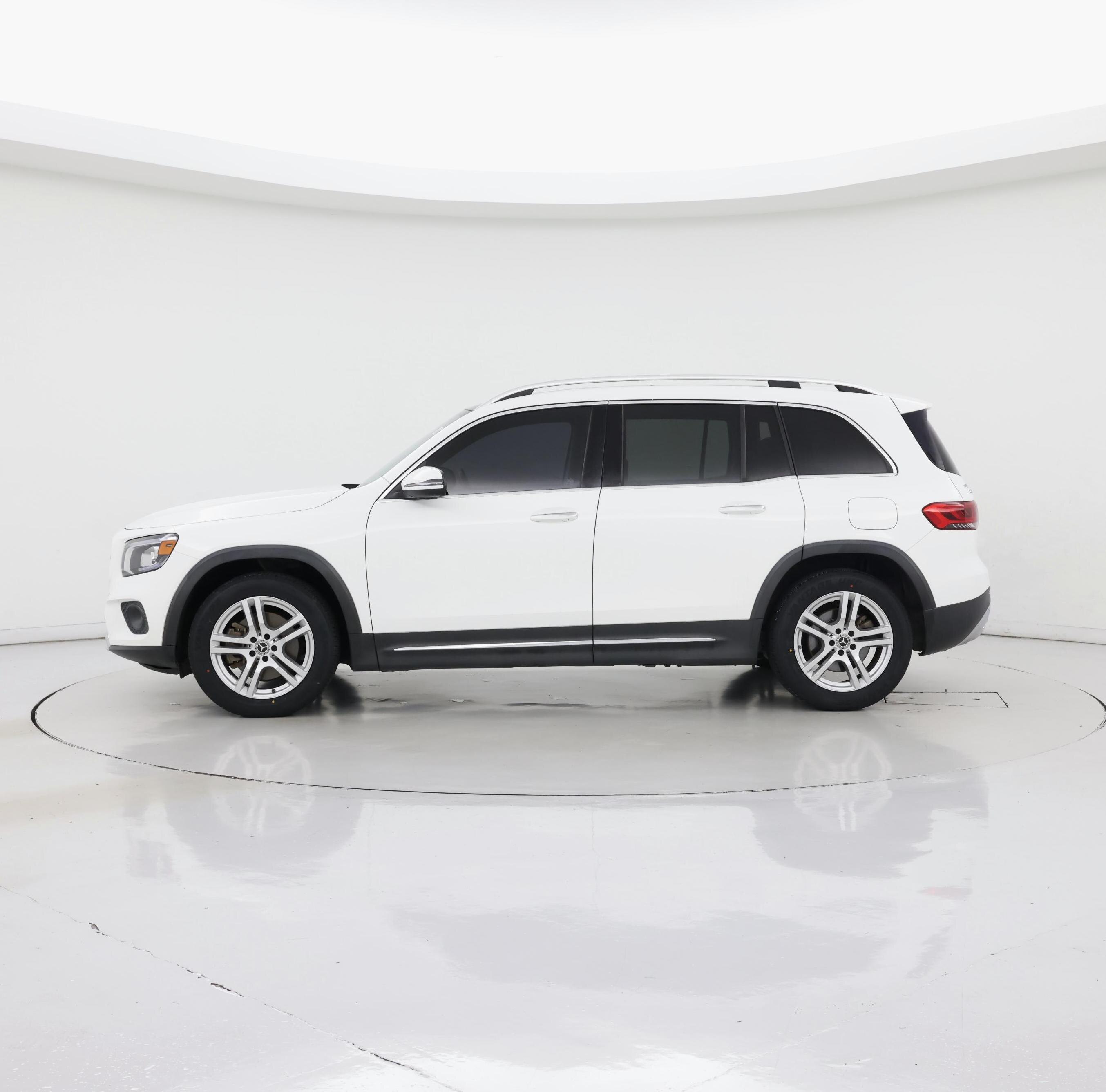 Thumbnail: 2020 Mercedes-Benz GLB - 3