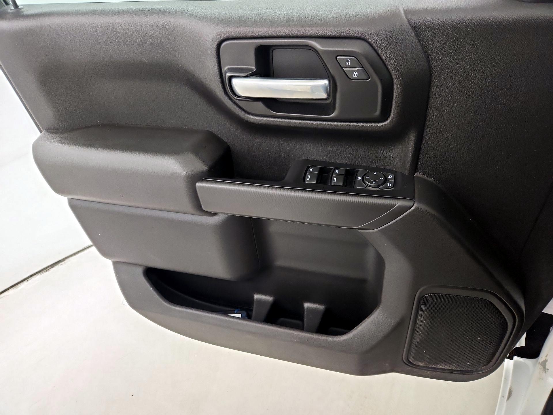 Thumbnail: 2021 Chevrolet Silverado 1500 - 12