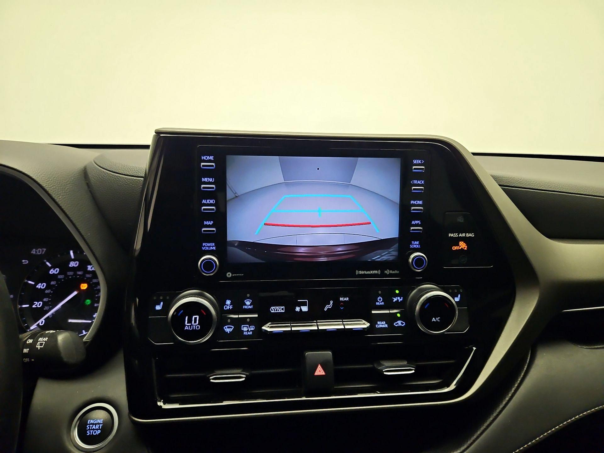 Thumbnail: 2021 Toyota Highlander - 13