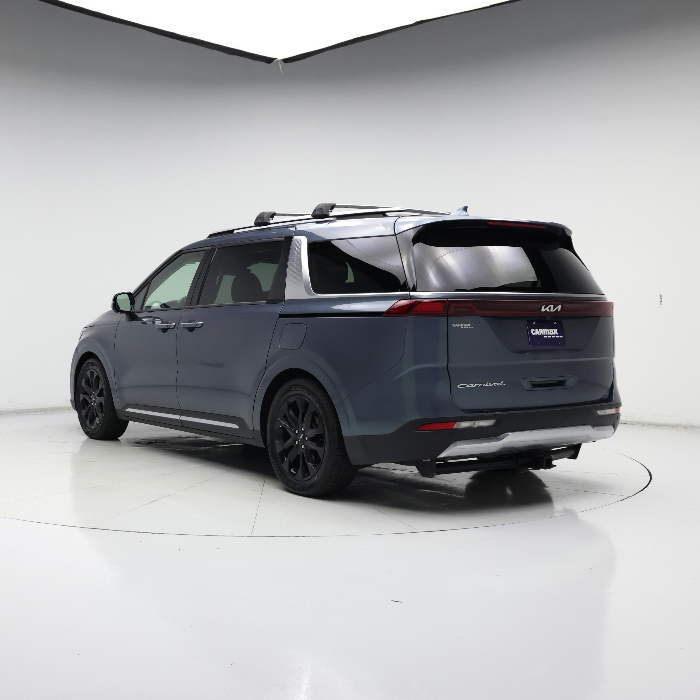 Thumbnail: 2022 Kia Carnival - 2