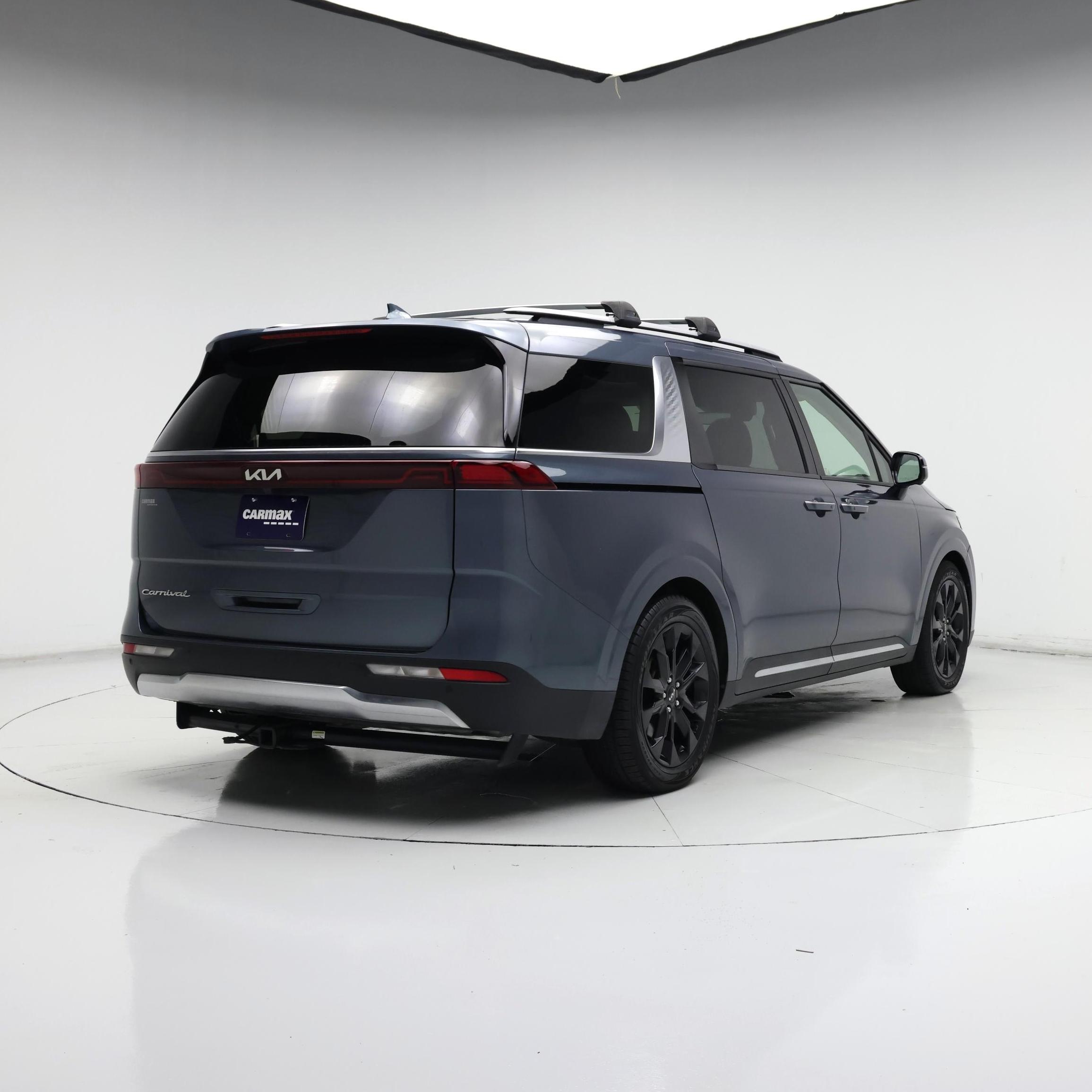 Thumbnail: 2022 Kia Carnival - 8