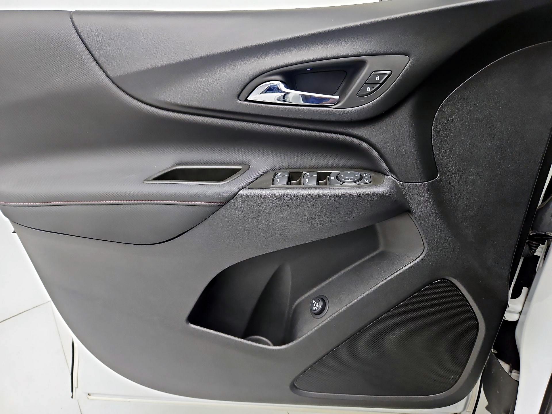 Thumbnail: 2023 Chevrolet Equinox - 12