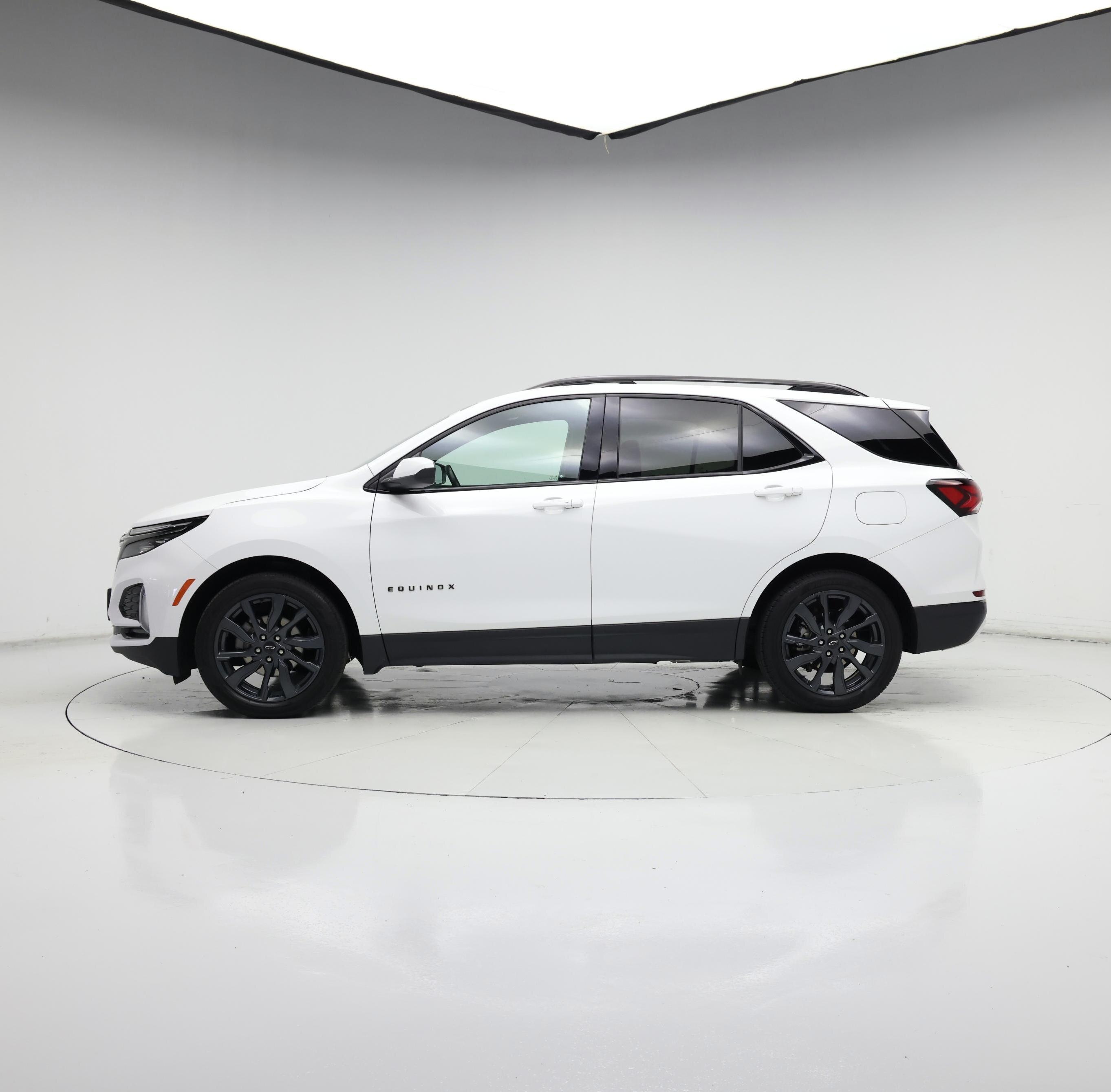 Thumbnail: 2023 Chevrolet Equinox - 3