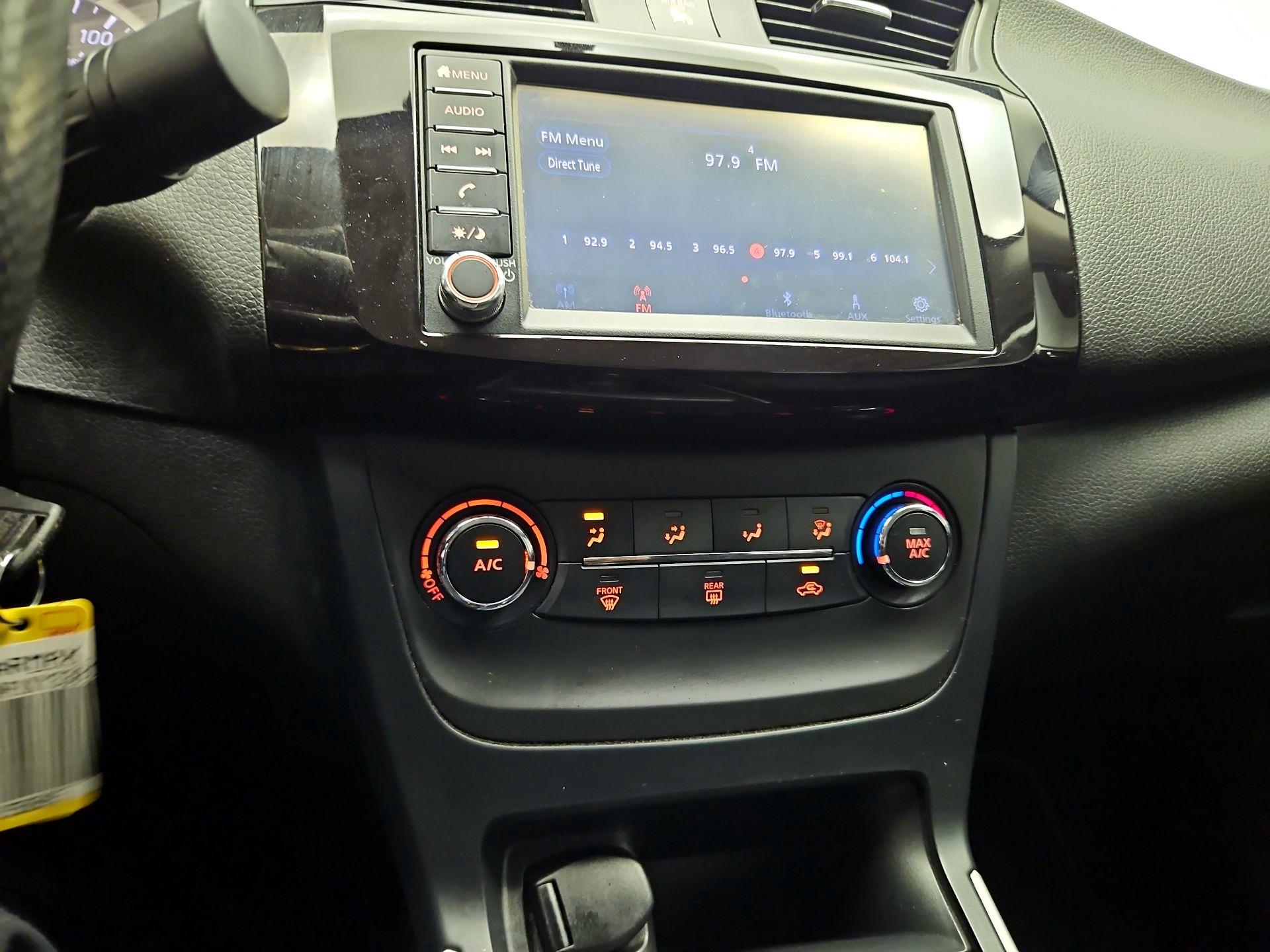 Thumbnail: 2019 Nissan Sentra - 14