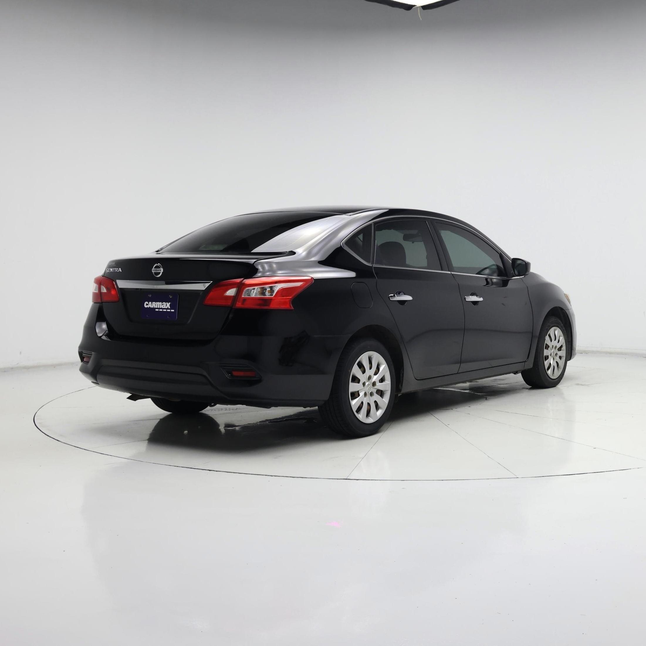 Thumbnail: 2019 Nissan Sentra - 8