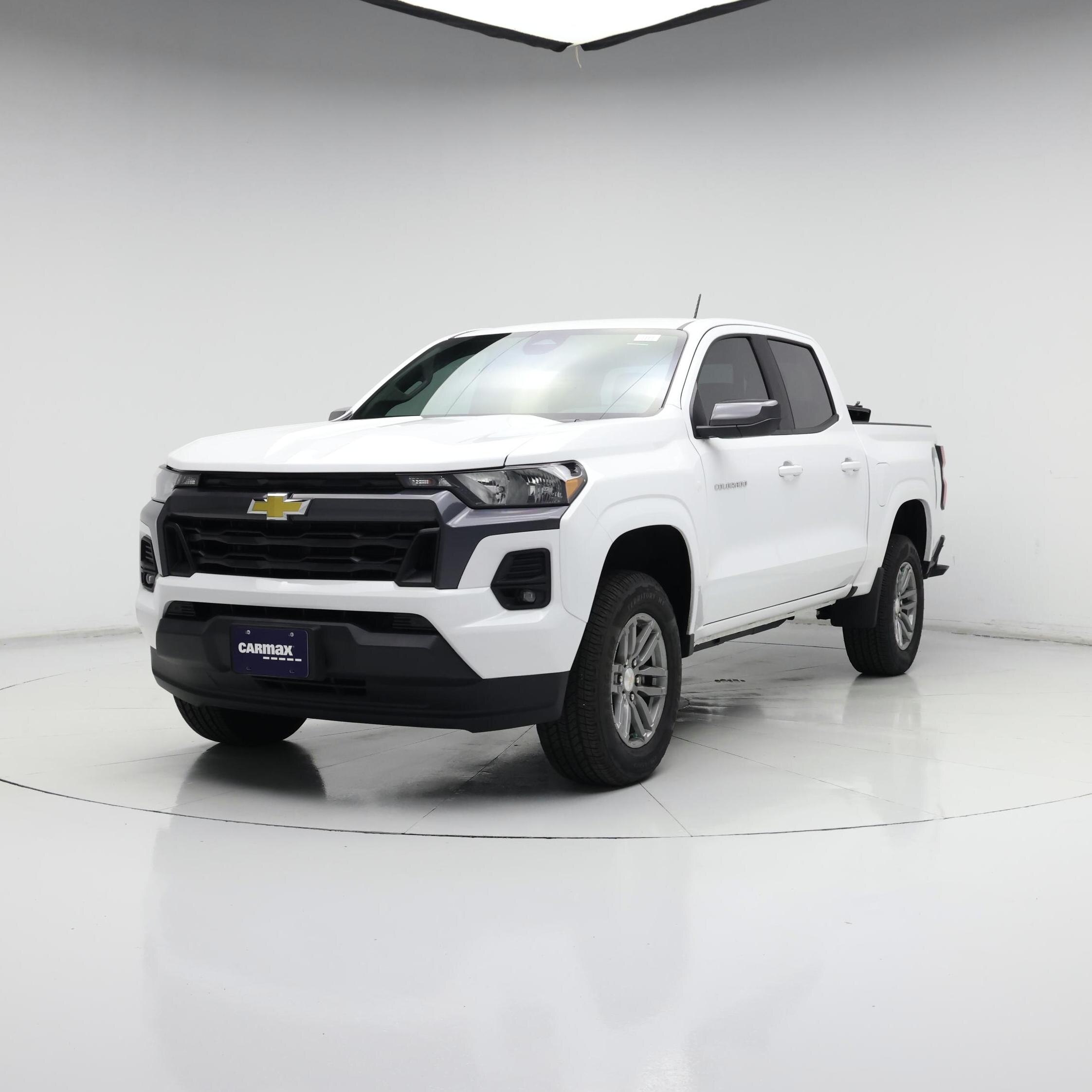 Thumbnail: 2024 Chevrolet Colorado - 4