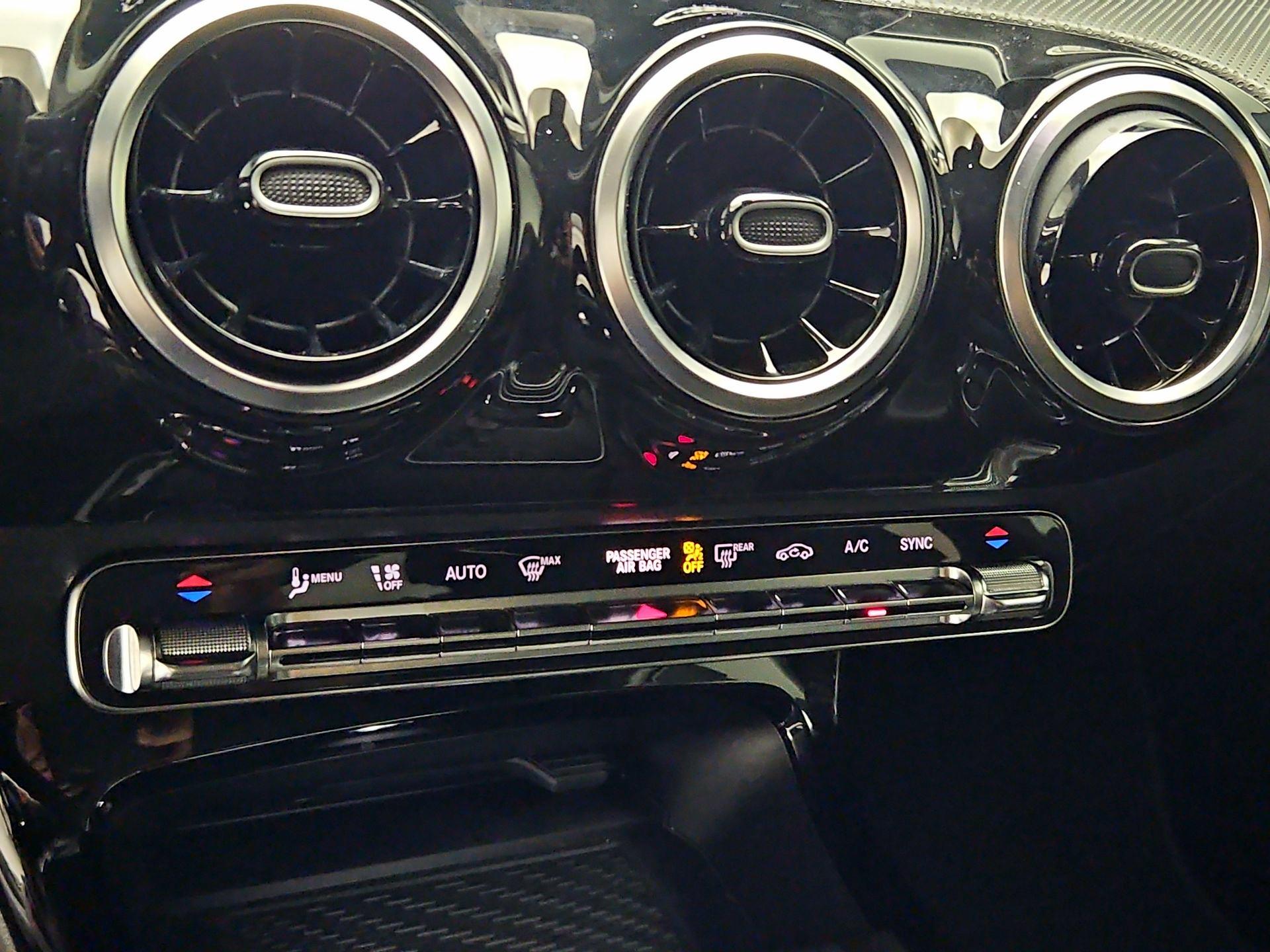 Thumbnail: 2019 Mercedes-Benz A-Class - 16