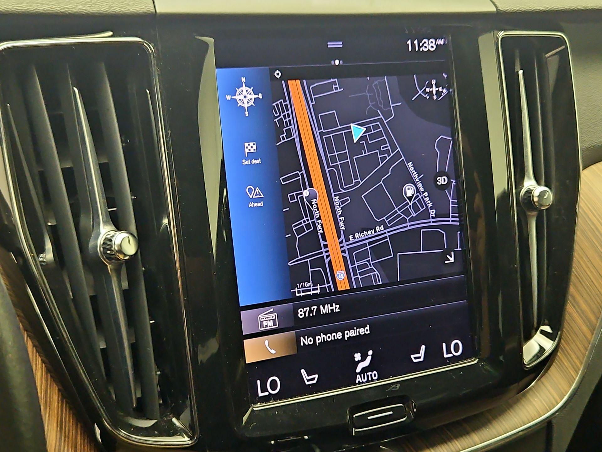Thumbnail: 2021 Volvo XC60 - 14