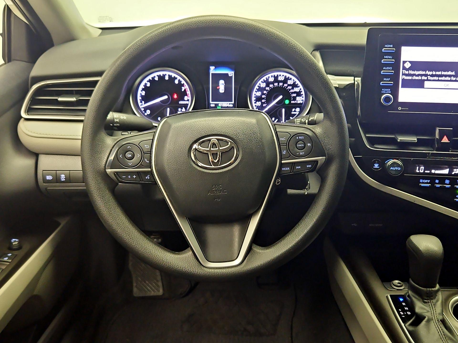 Thumbnail: 2023 Toyota Camry - 10