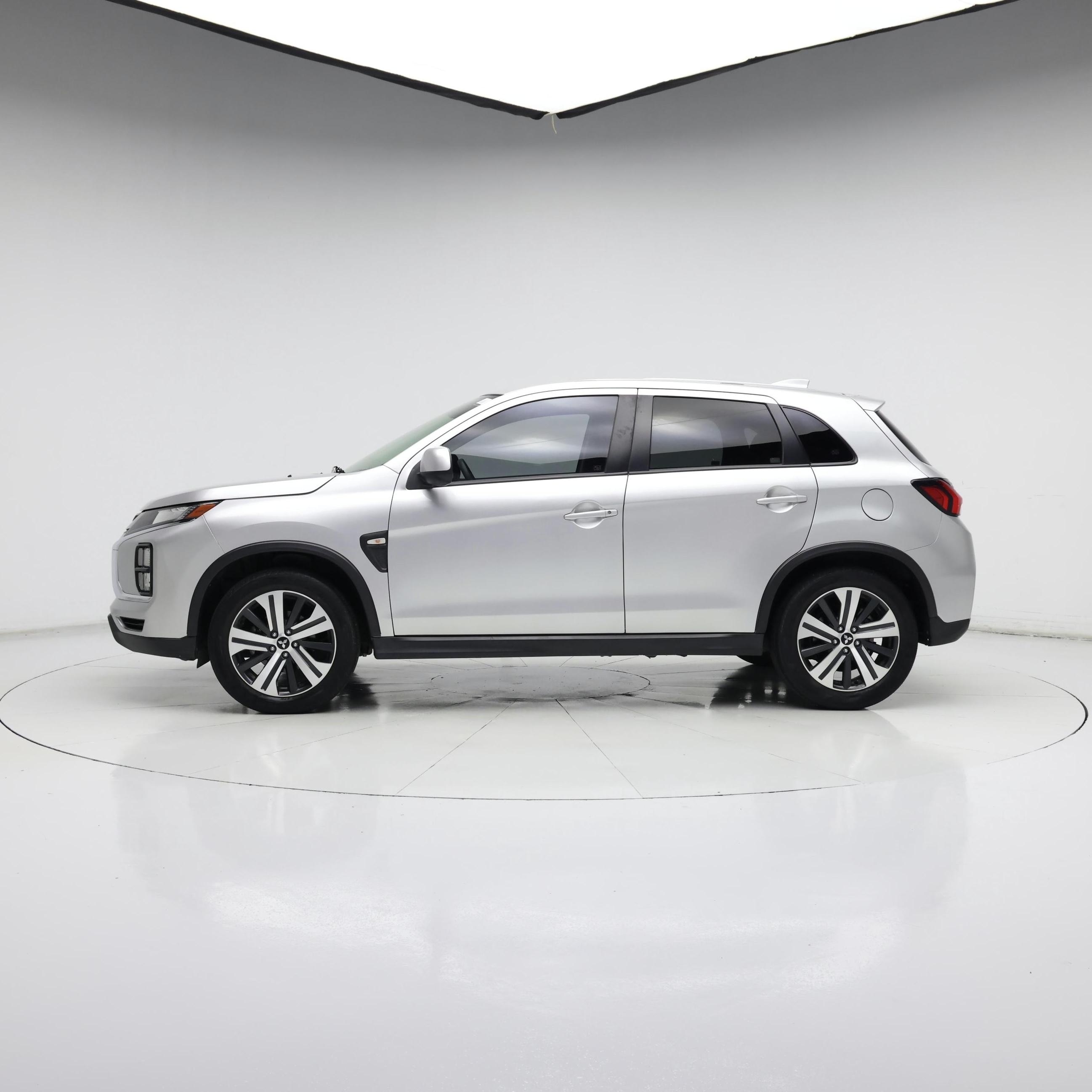 Thumbnail: 2021 Mitsubishi Outlander Sport - 3