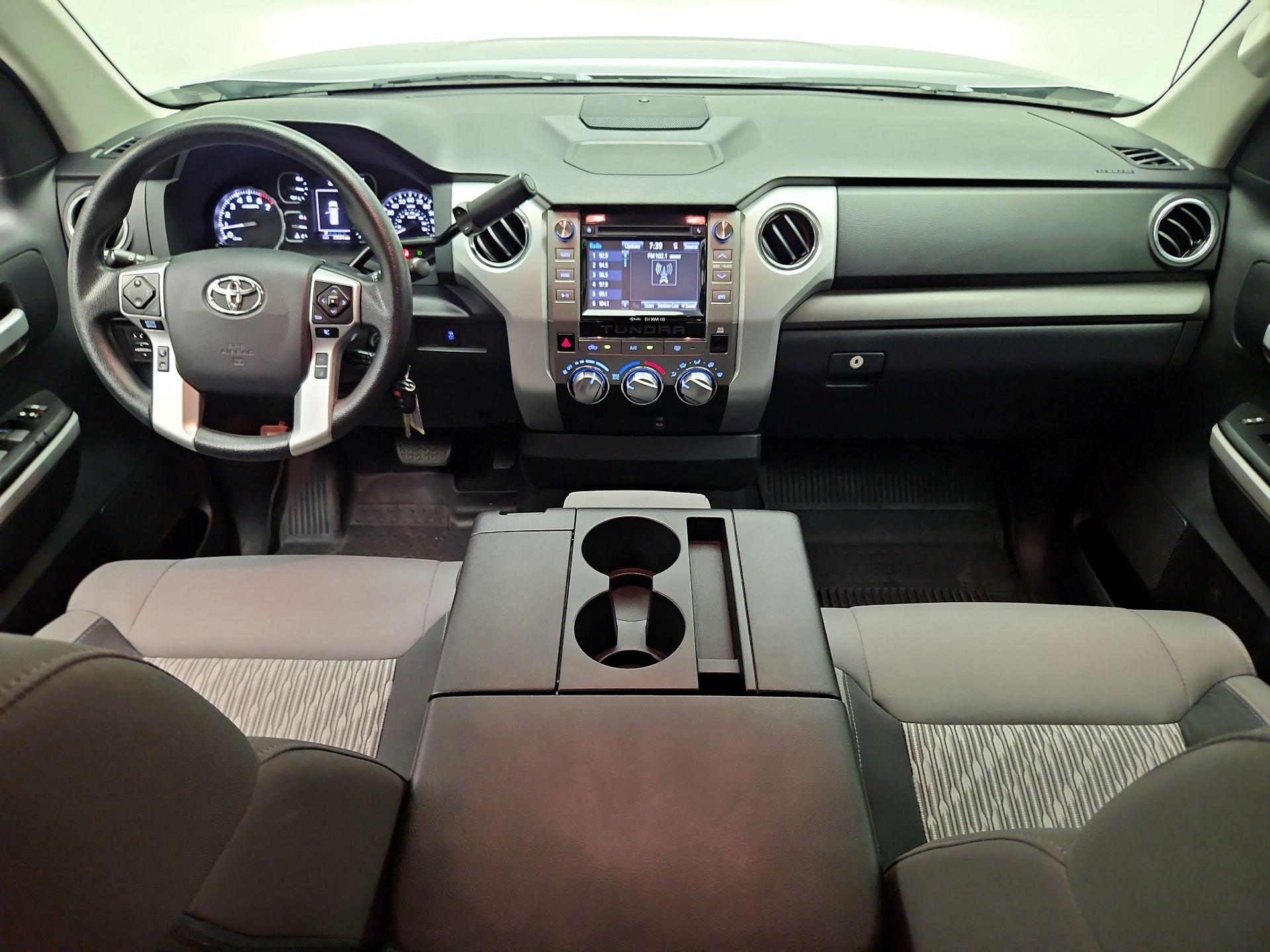 Thumbnail: 2018 Toyota Tundra - 9