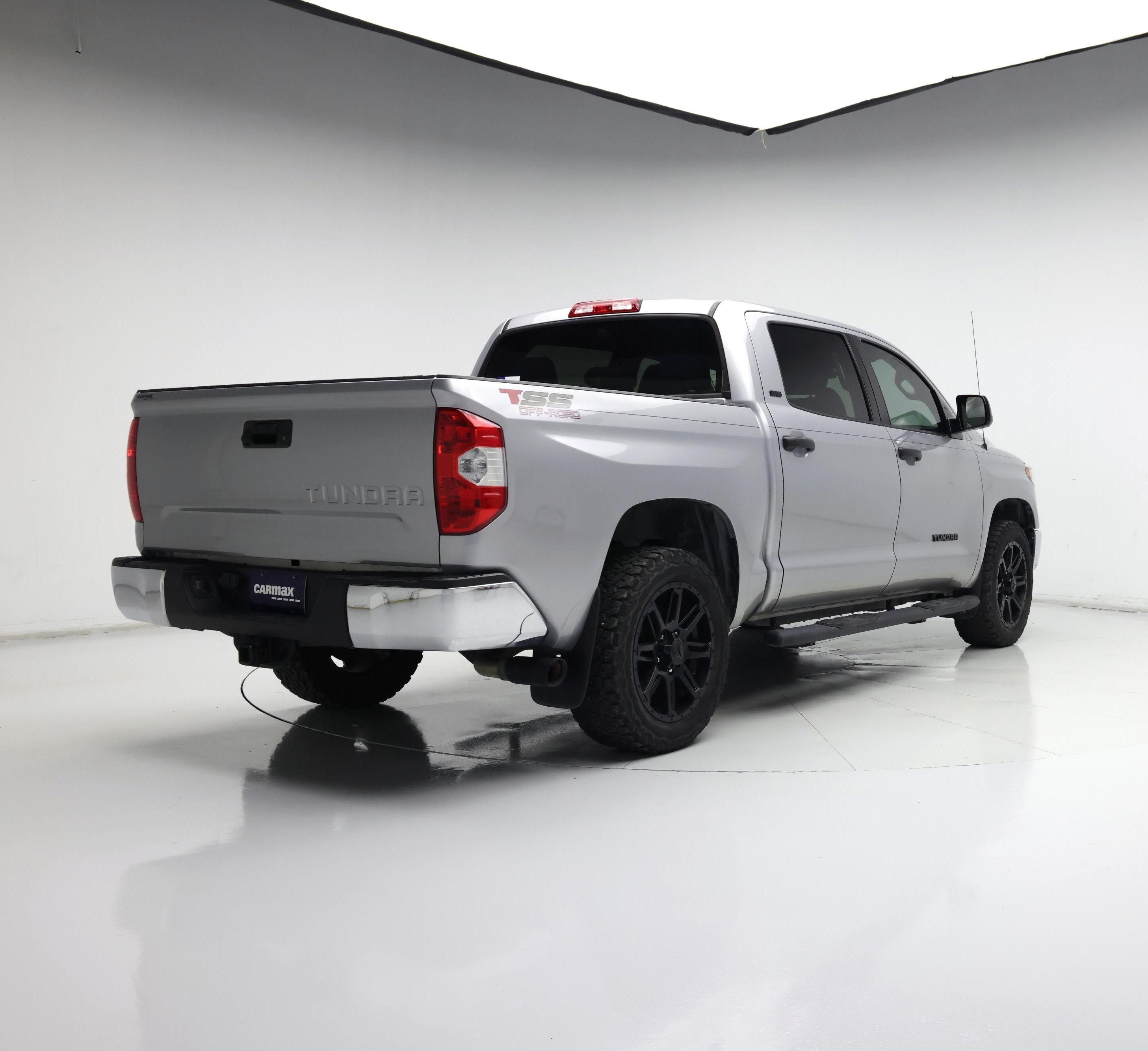 Thumbnail: 2018 Toyota Tundra - 8