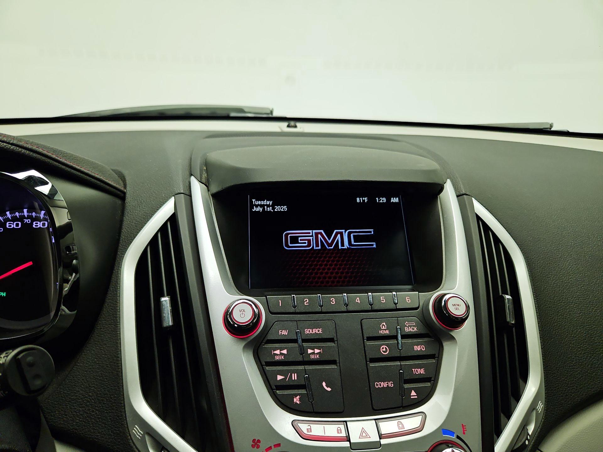 Thumbnail: 2015 GMC Terrain - 14