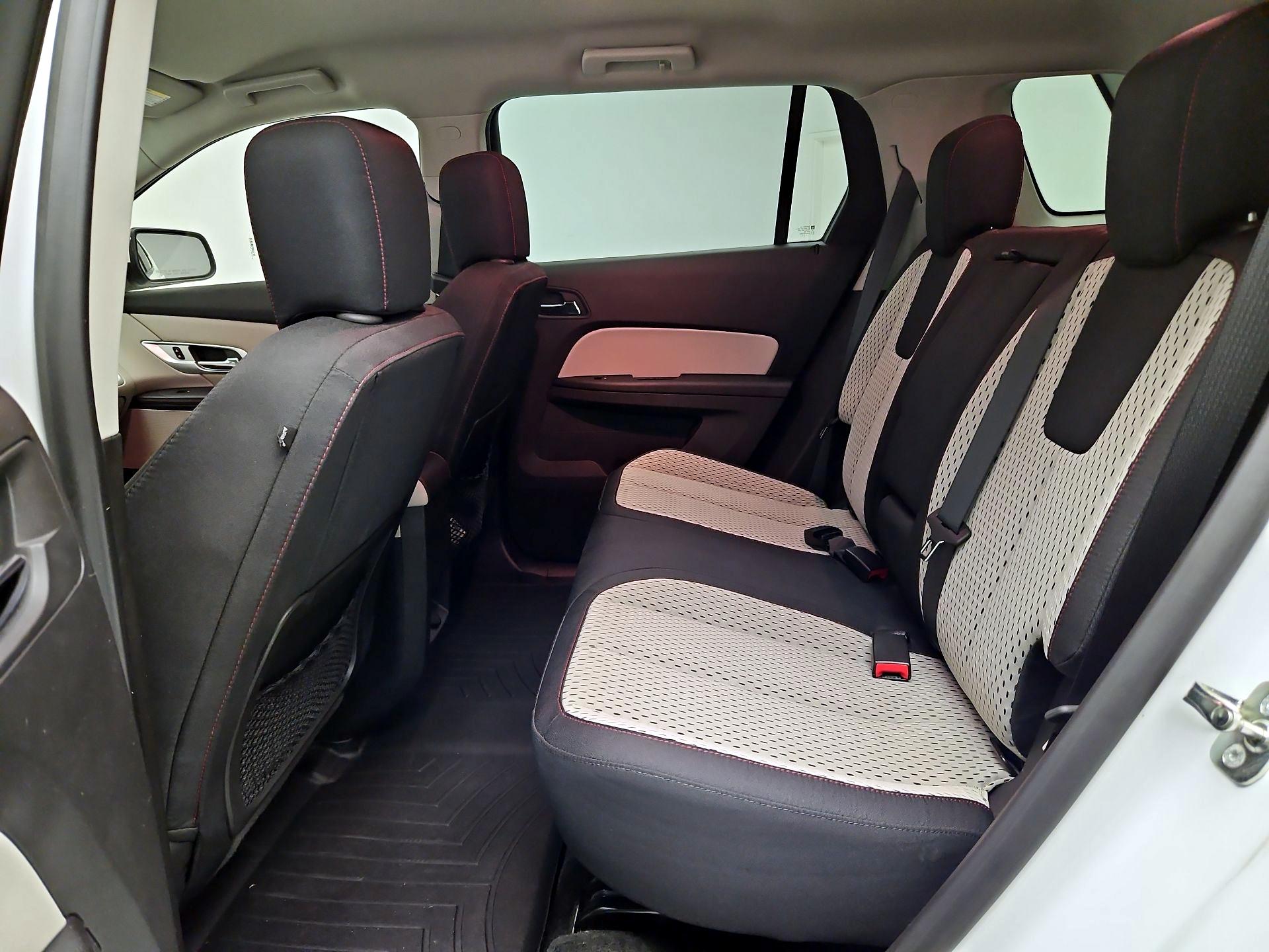 Thumbnail: 2015 GMC Terrain - 17