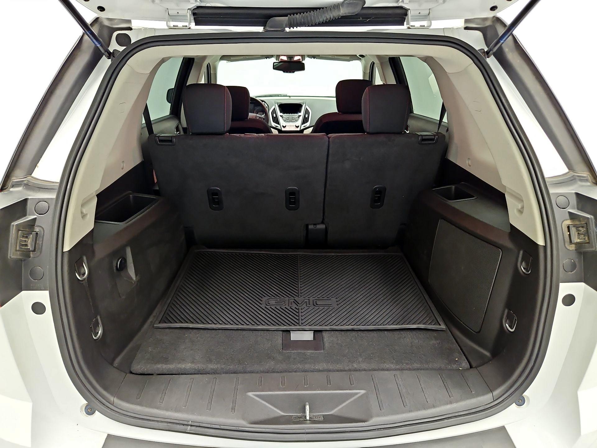 Thumbnail: 2015 GMC Terrain - 18