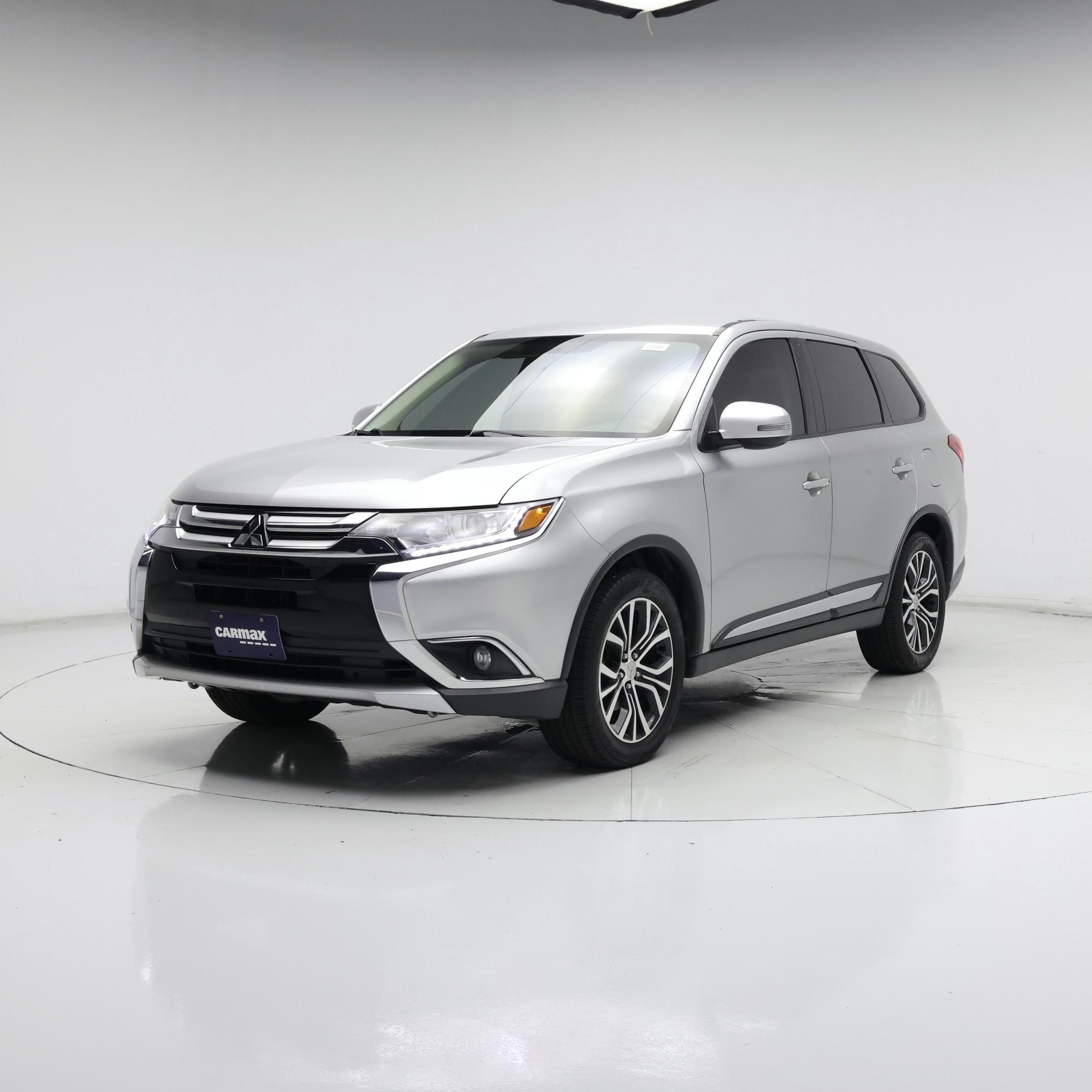 Thumbnail: 2018 Mitsubishi Outlander - 4