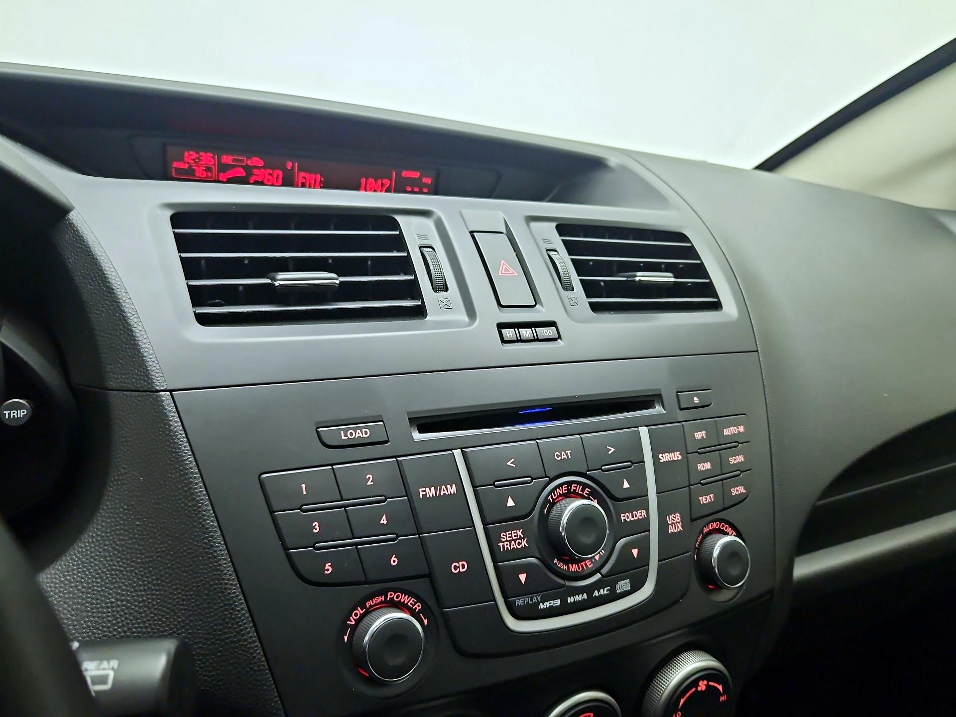 Thumbnail: 2013 Mazda Mazda5 - 14