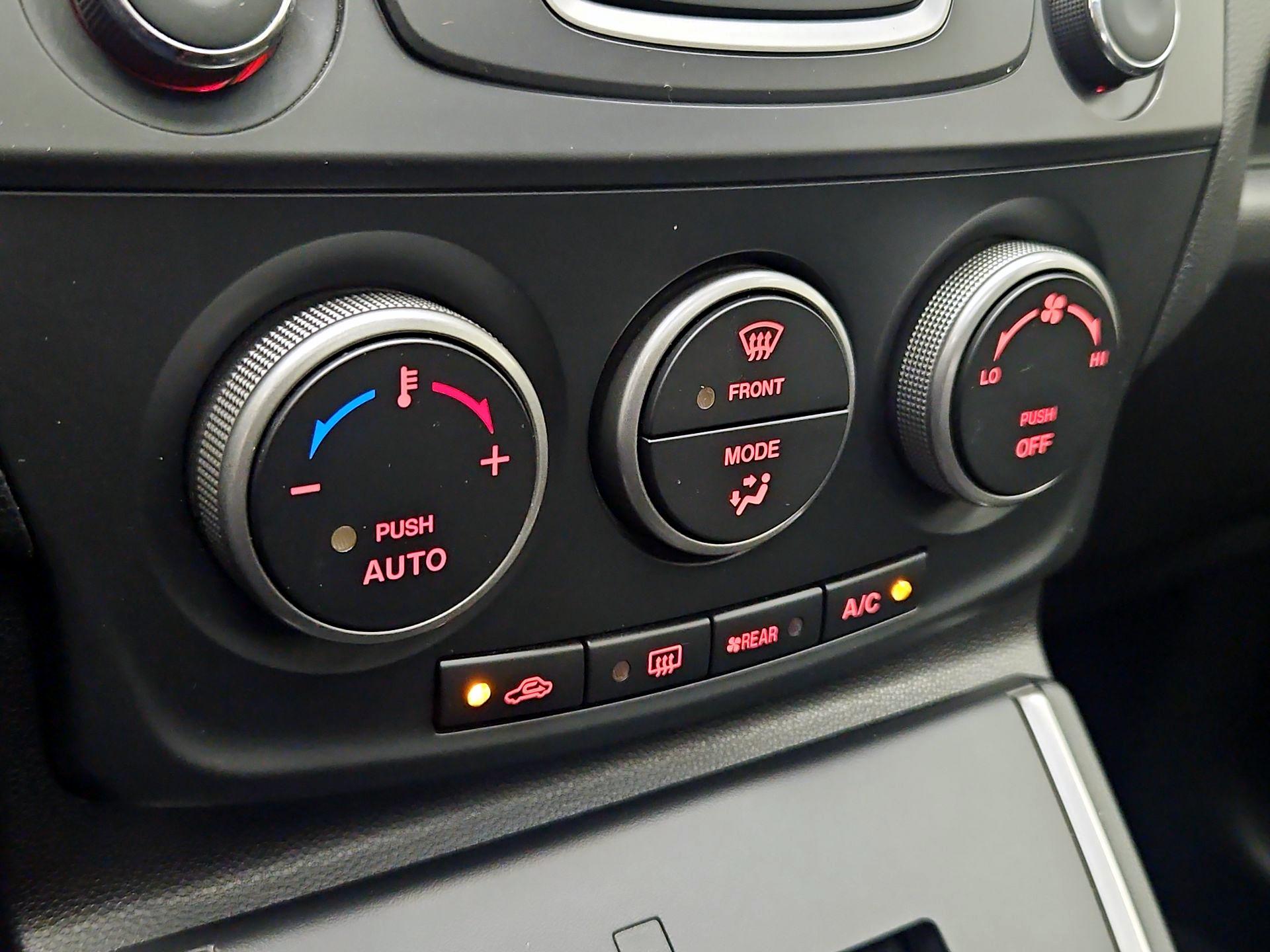 Thumbnail: 2013 Mazda Mazda5 - 15