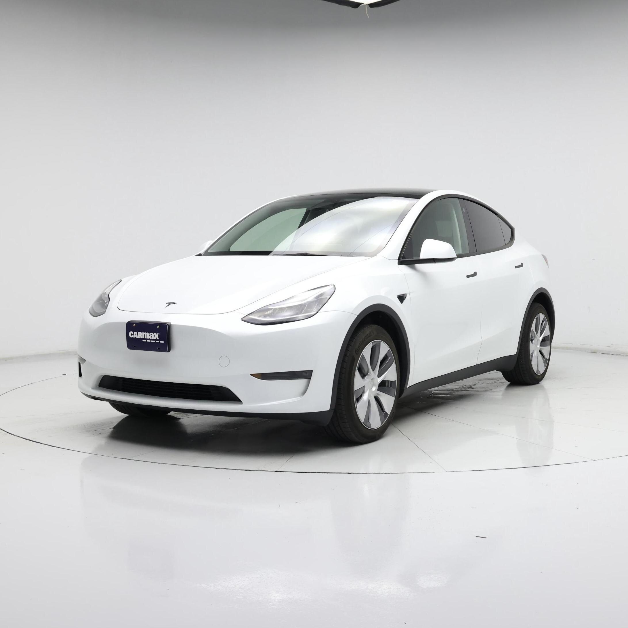 Thumbnail: 2023 Tesla Model Y - 4