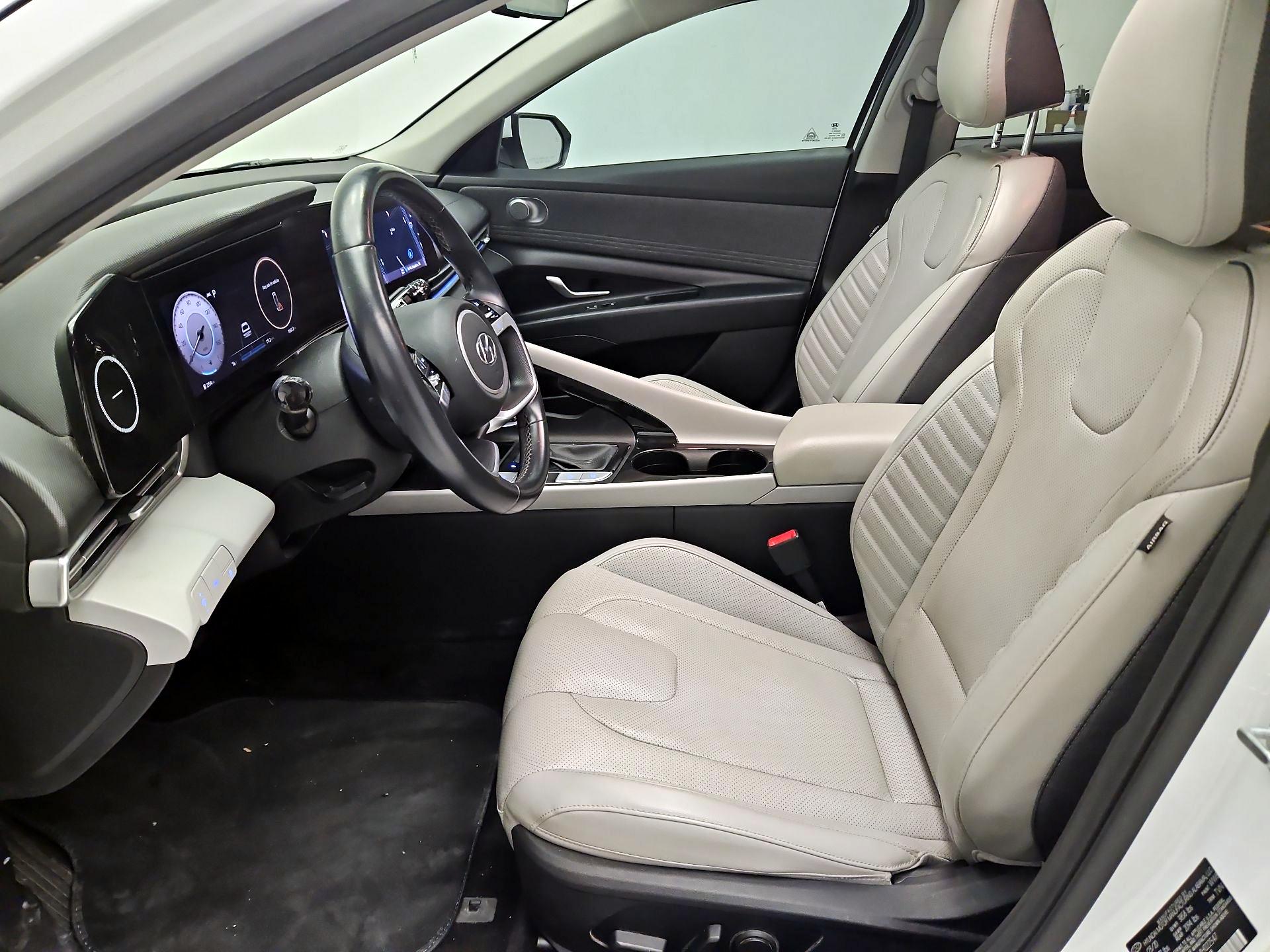 Thumbnail: 2021 Hyundai Elantra - 11