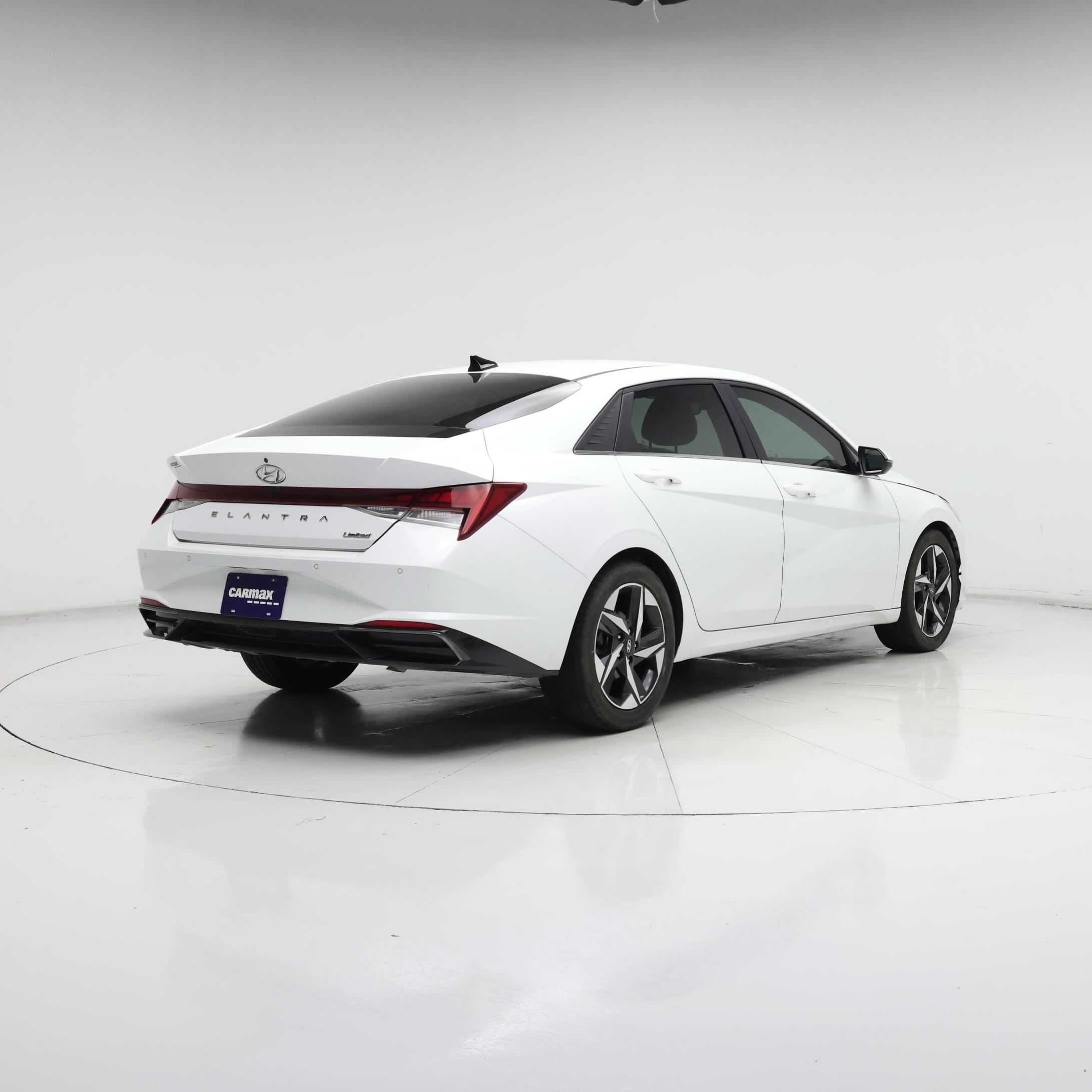 Thumbnail: 2021 Hyundai Elantra - 8