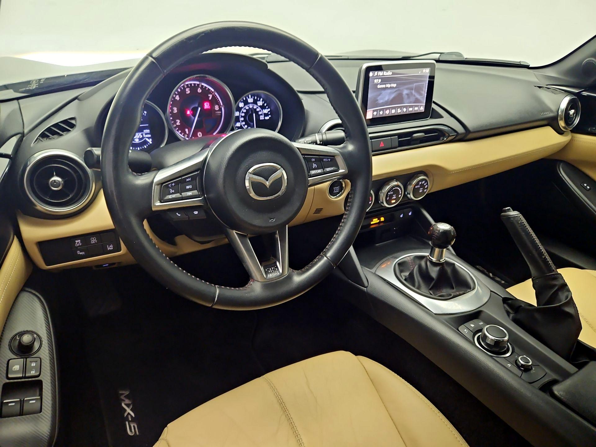 Thumbnail: 2016 Mazda MX-5 Miata - 9