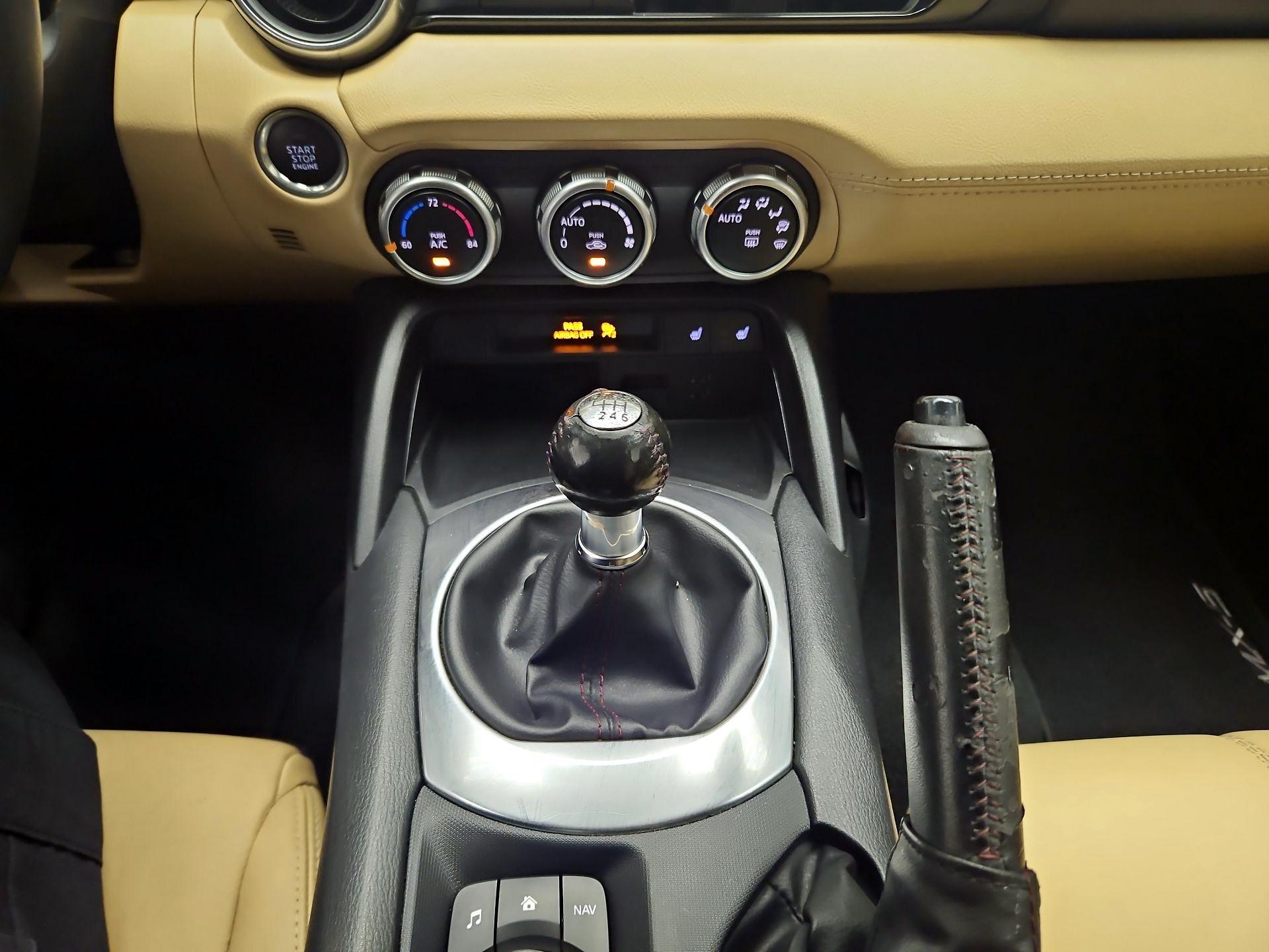 Thumbnail: 2016 Mazda MX-5 Miata - 15